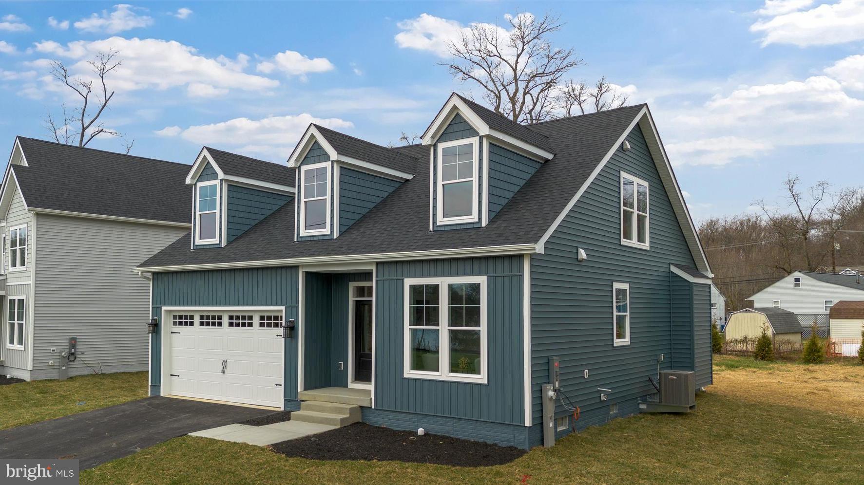 WATERS EDGE - Residential