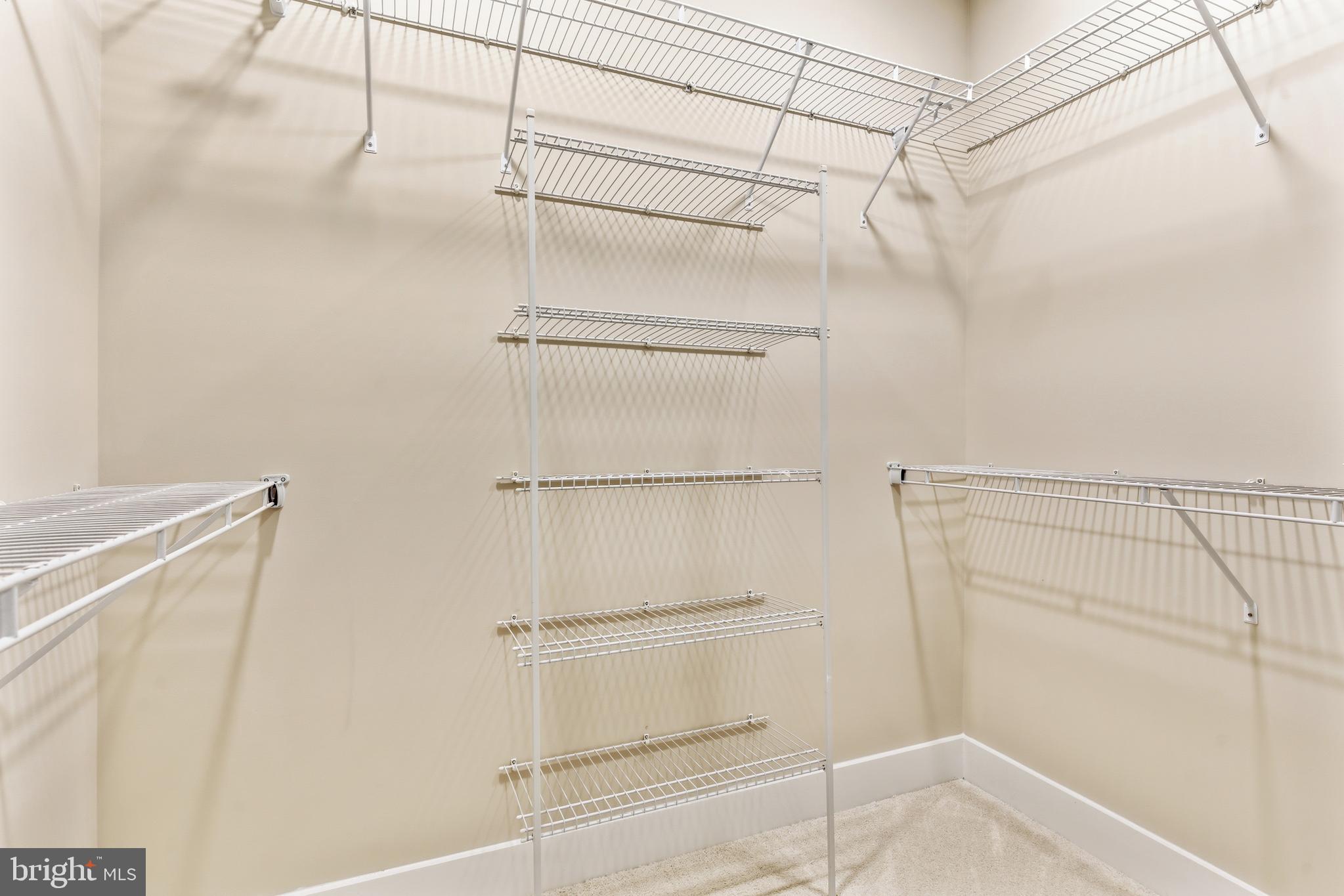 WATERS EDGE - Residential