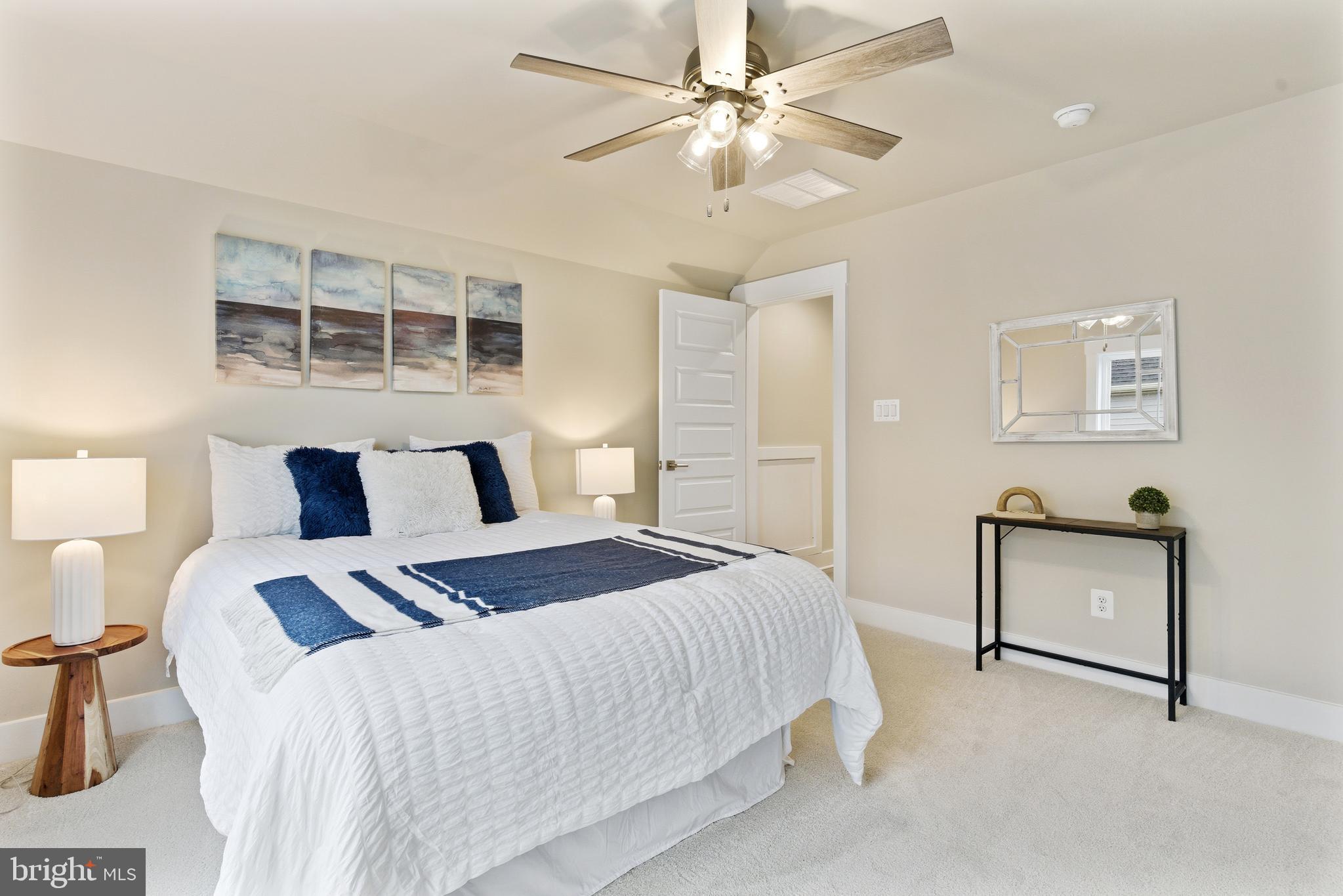 WATERS EDGE - Residential