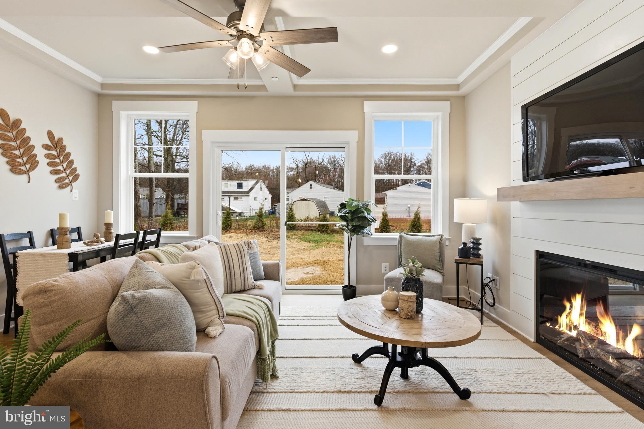 WATERS EDGE - Residential