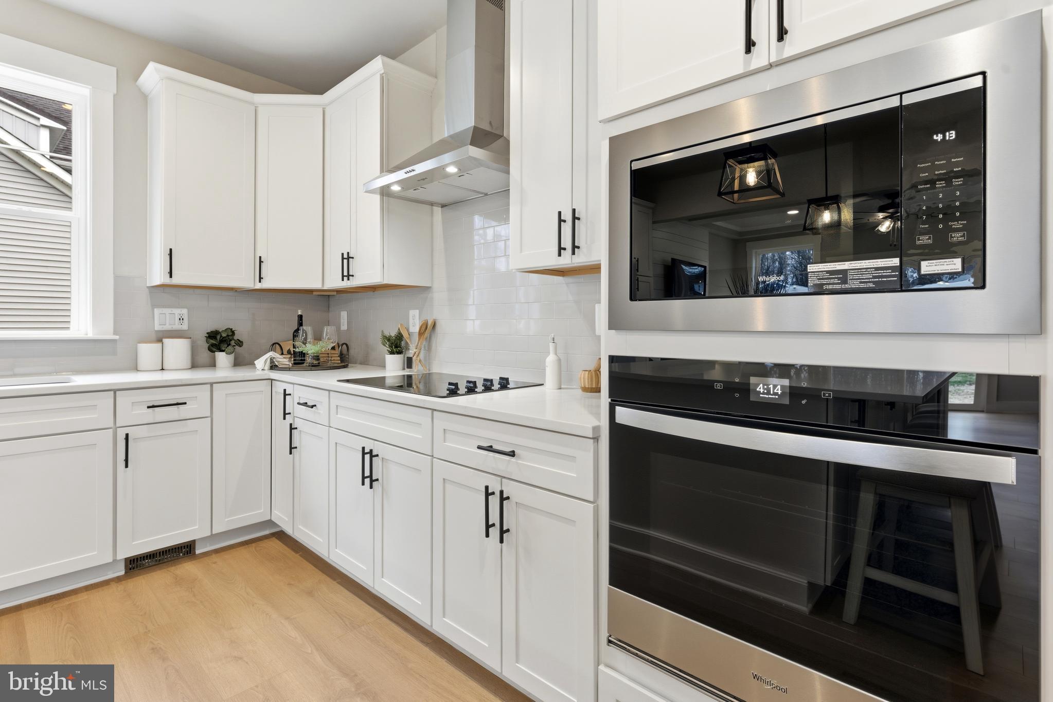 WATERS EDGE - Residential