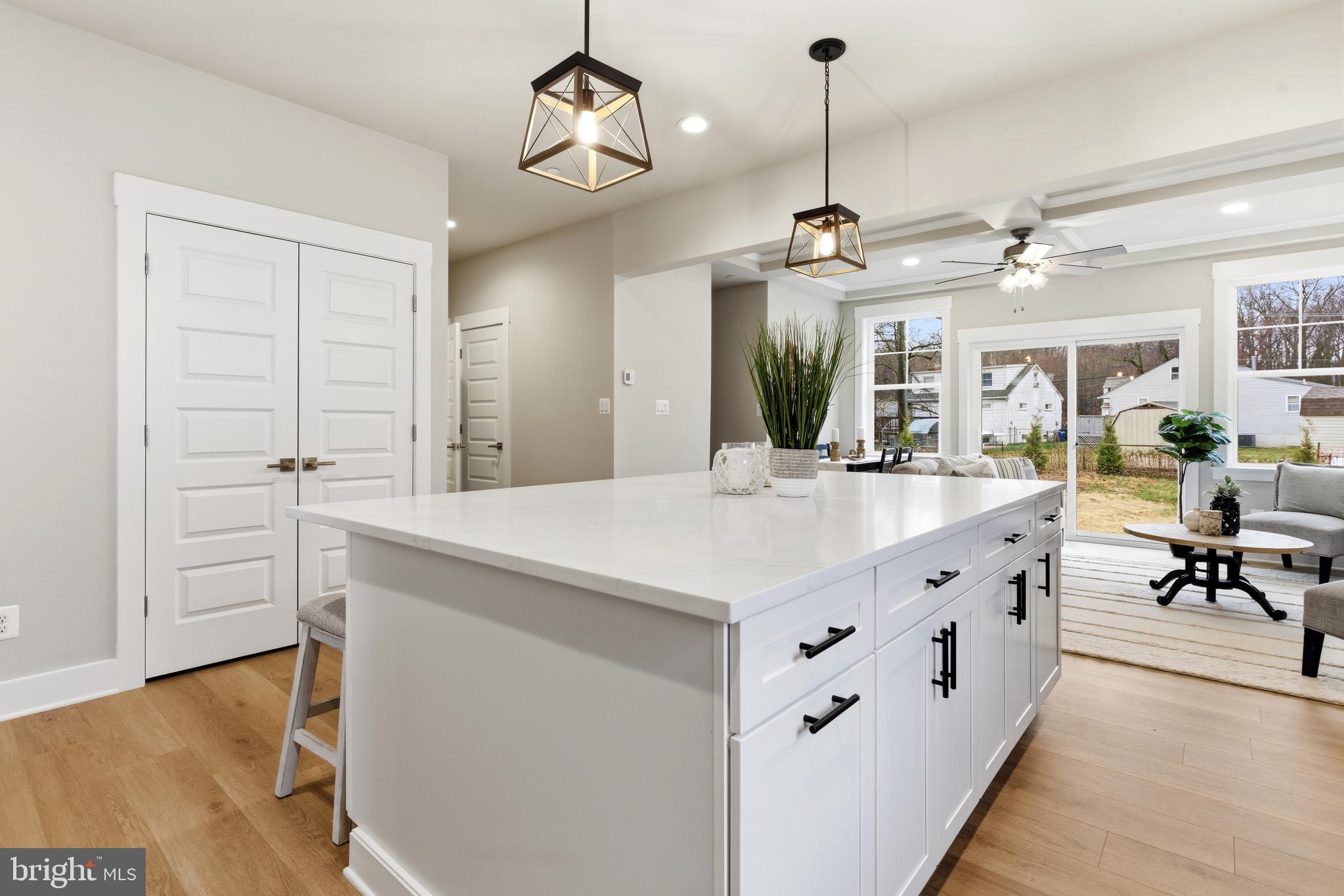 WATERS EDGE - Residential