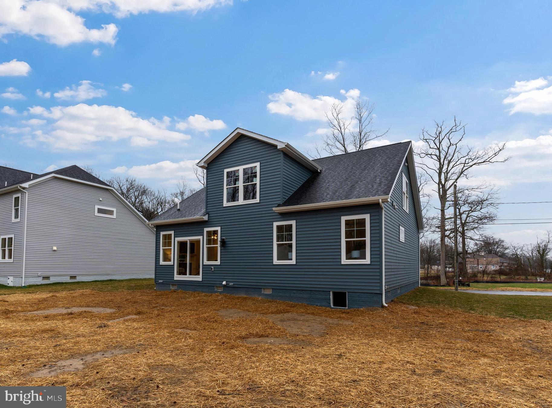 WATERS EDGE - Residential