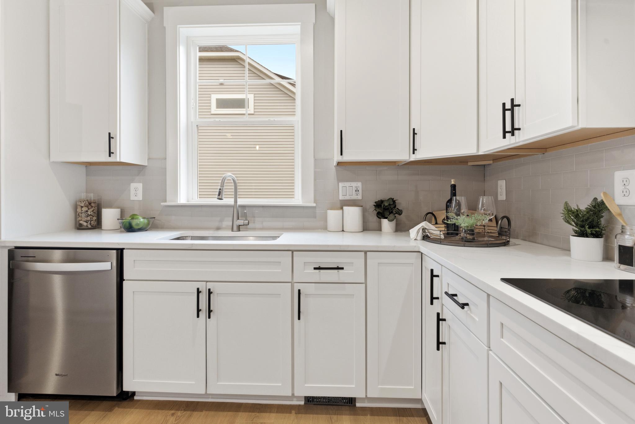 WATERS EDGE - Residential