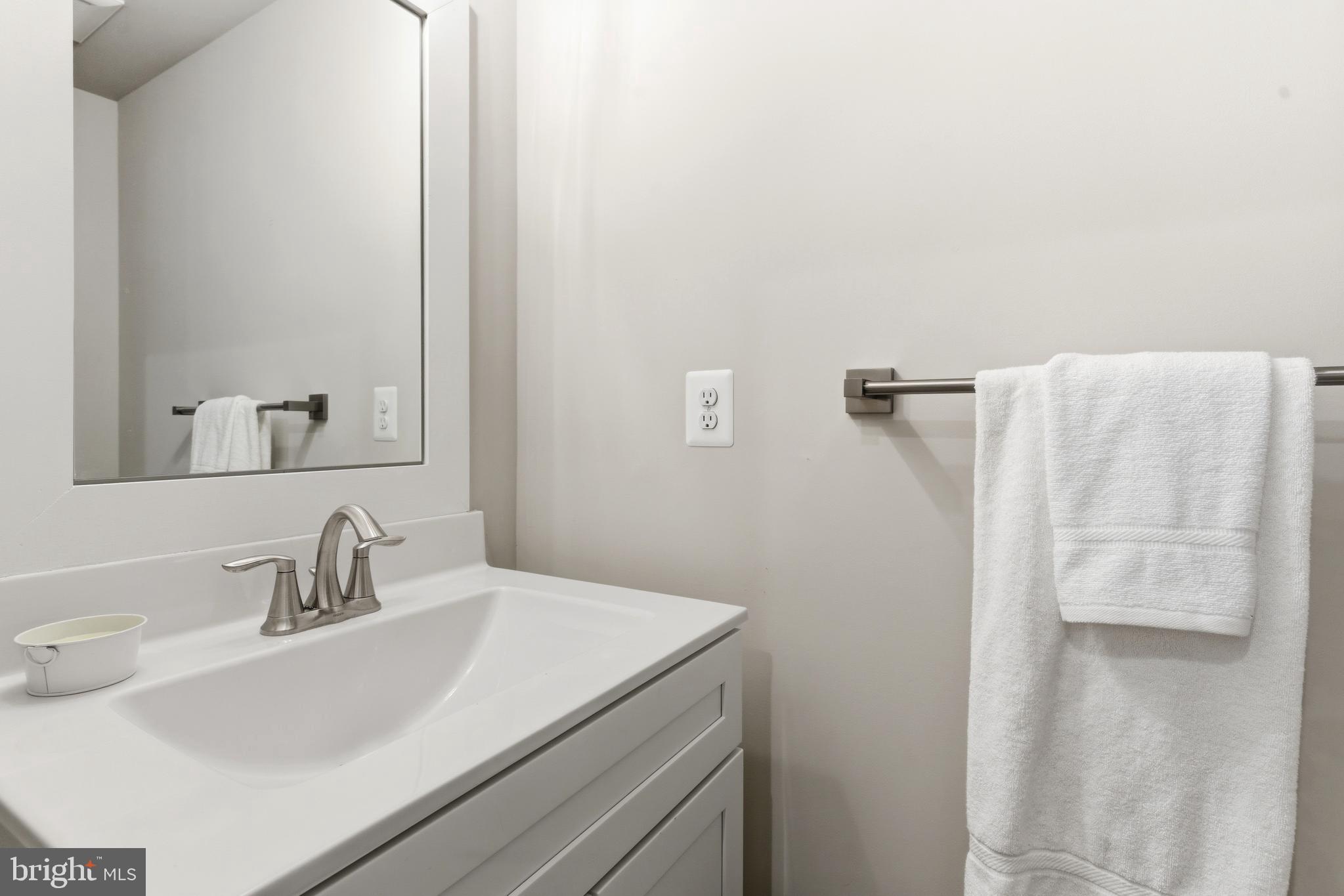 WATERS EDGE - Residential