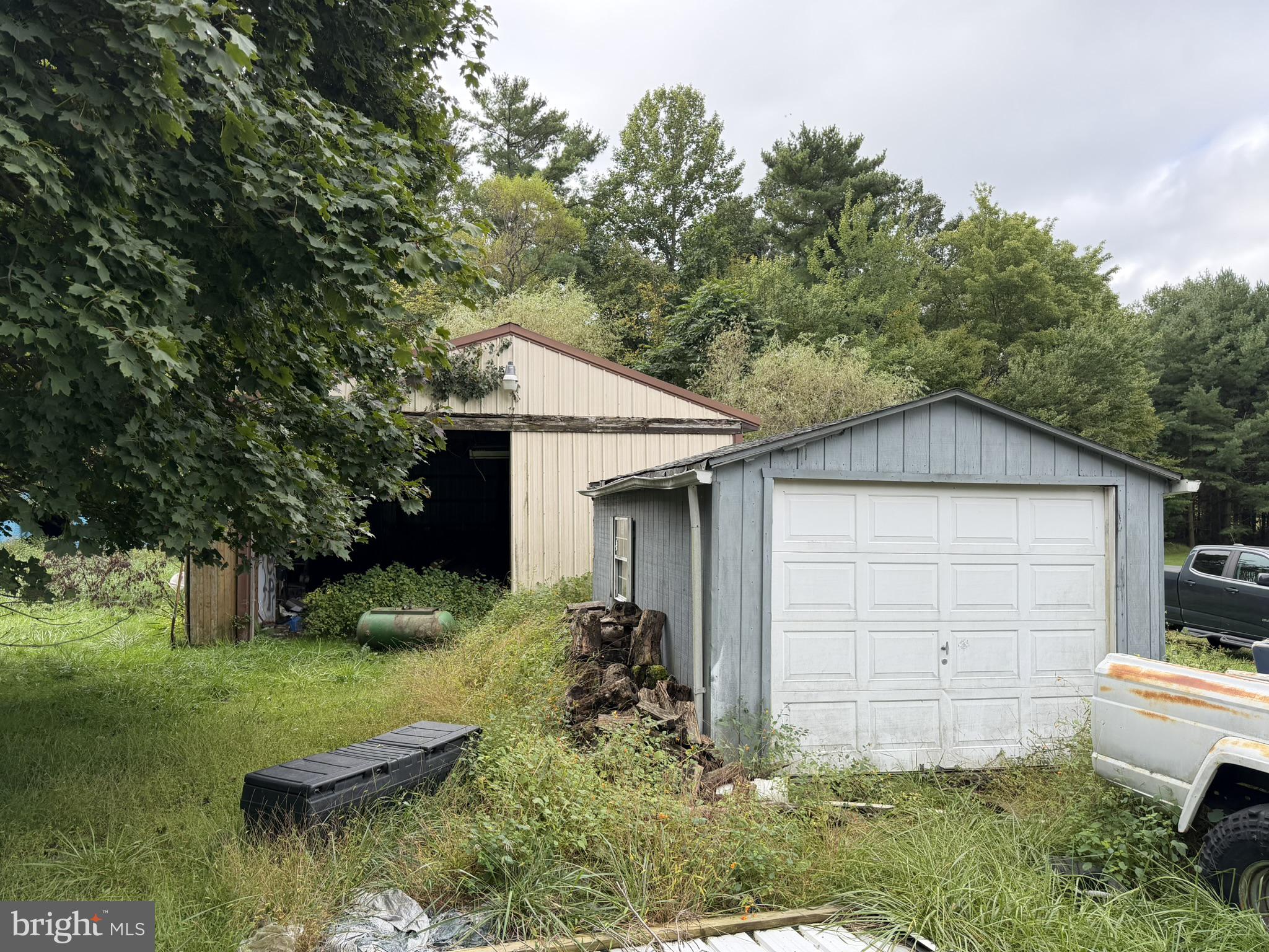 11682 LOOP ROAD