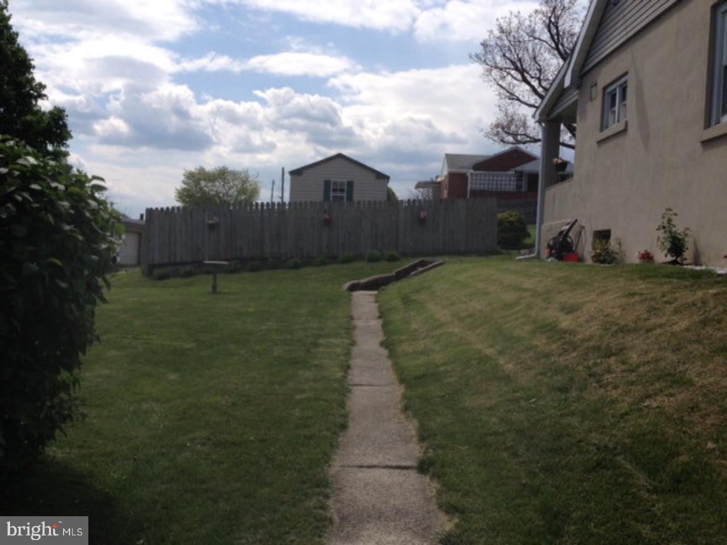 POTTSVILLE - Residential