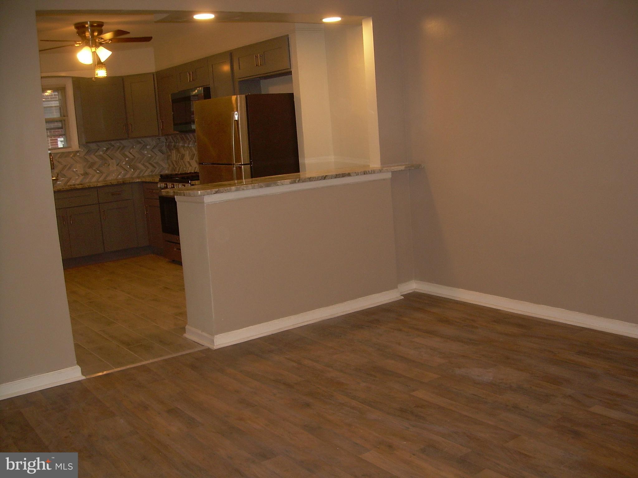 OXFORD CIRCLE - Residential