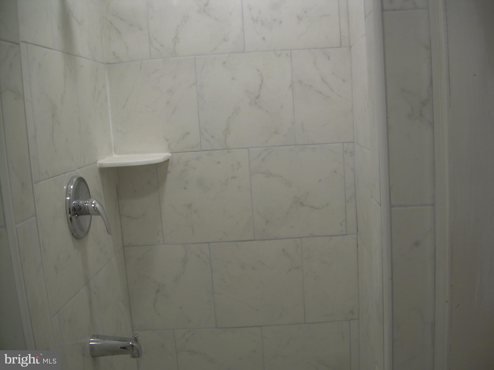 OXFORD CIRCLE - Residential