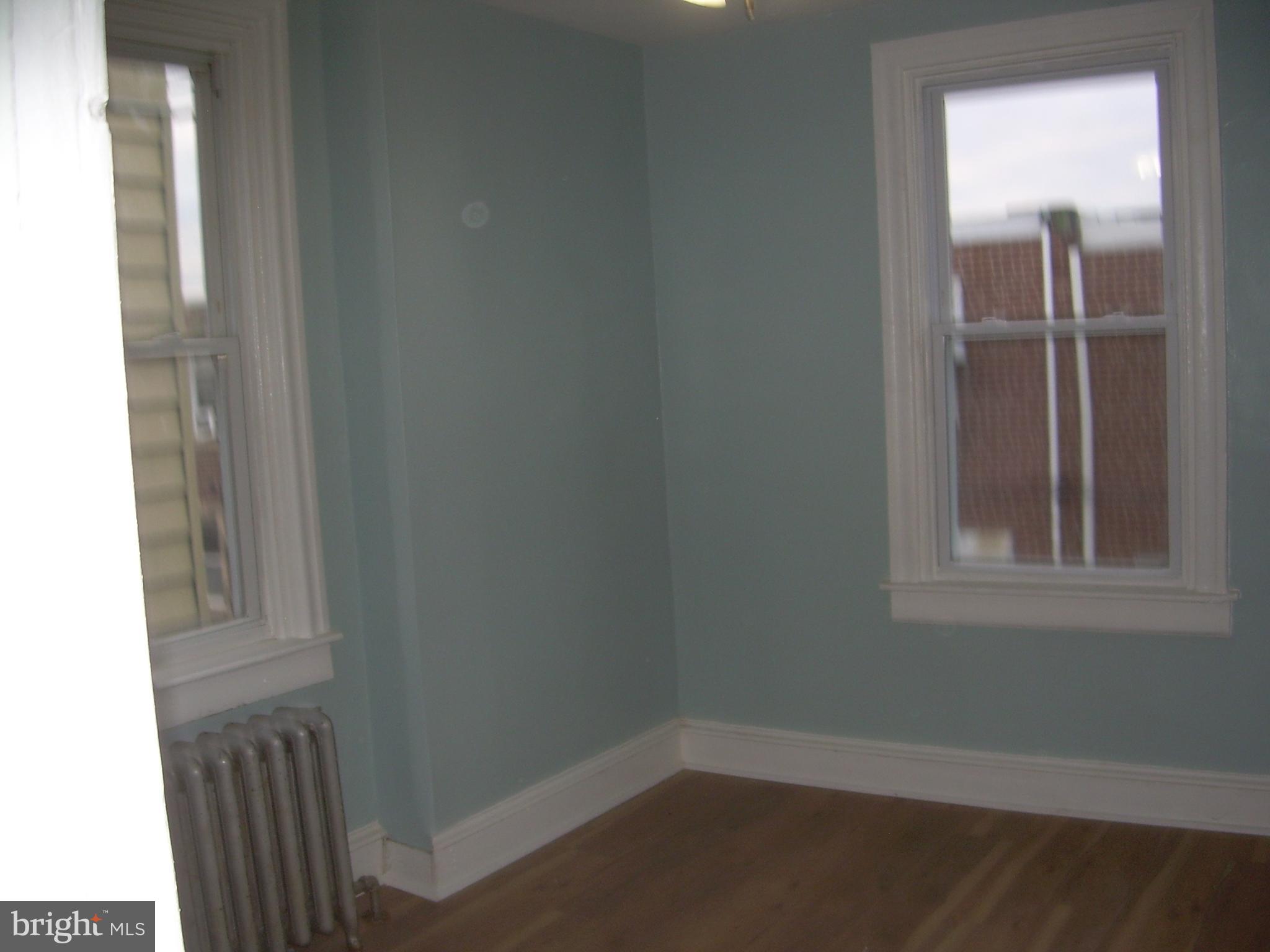 OXFORD CIRCLE - Residential