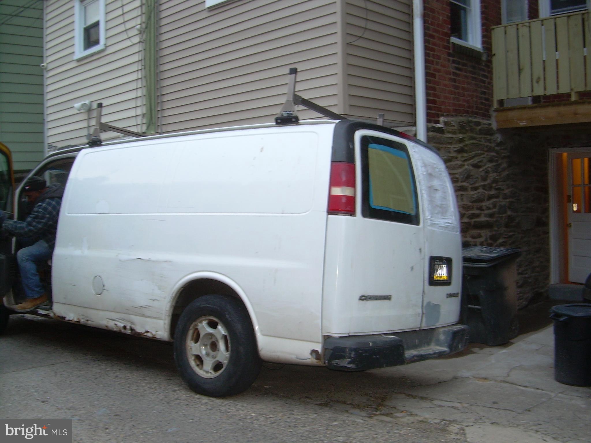 OXFORD CIRCLE - Residential