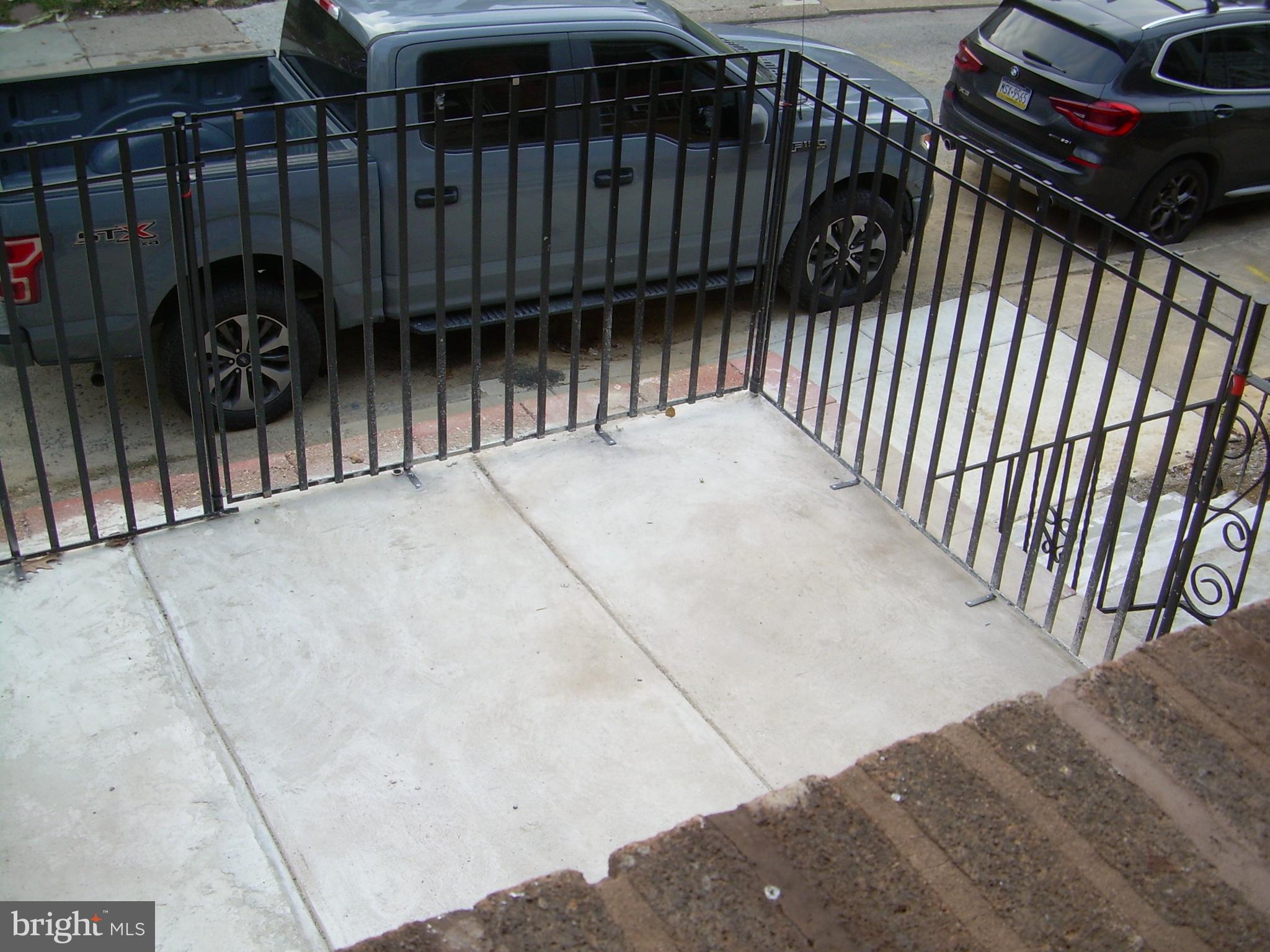 OXFORD CIRCLE - Residential