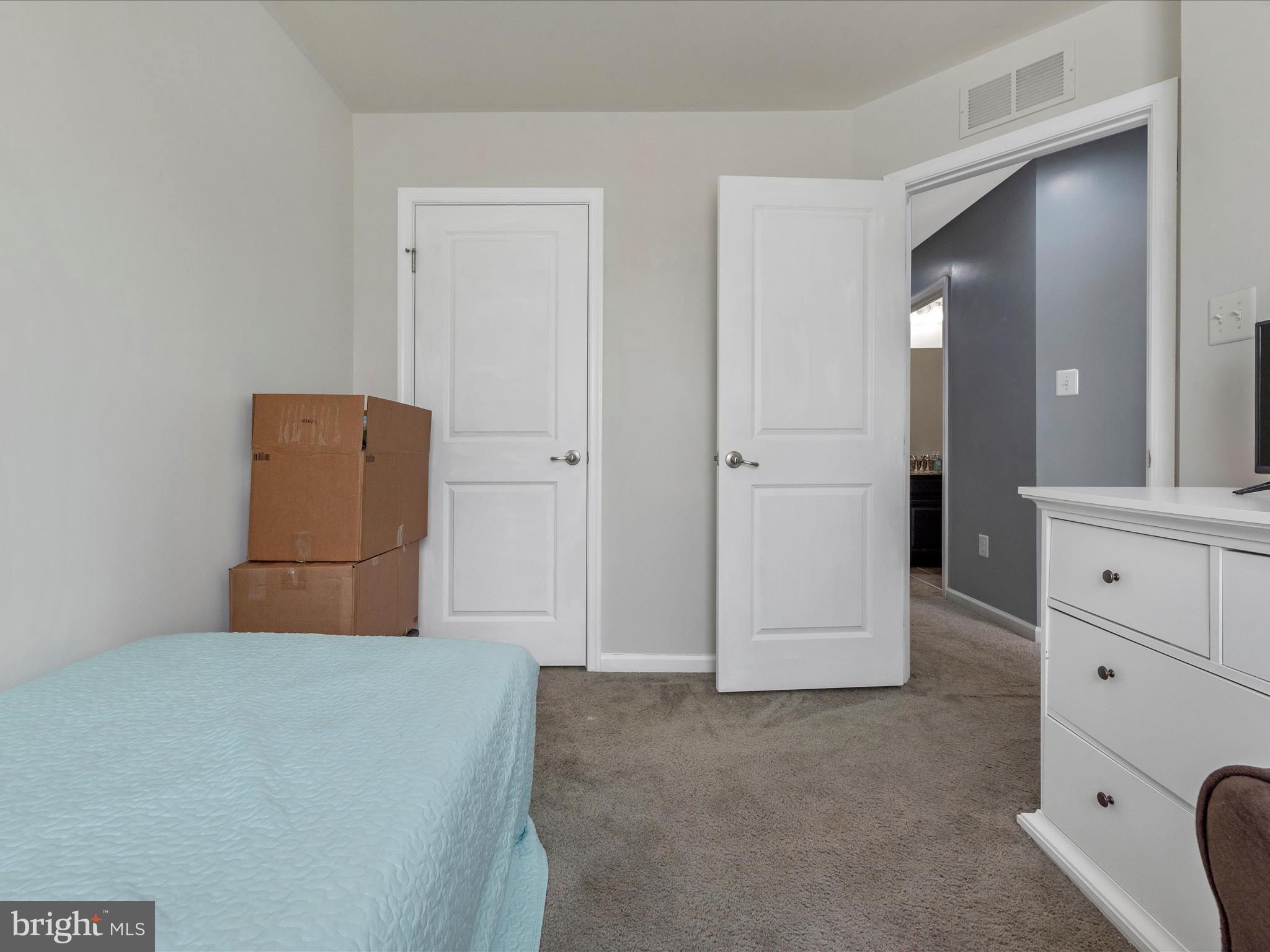 POTOMAC STATION - Residential