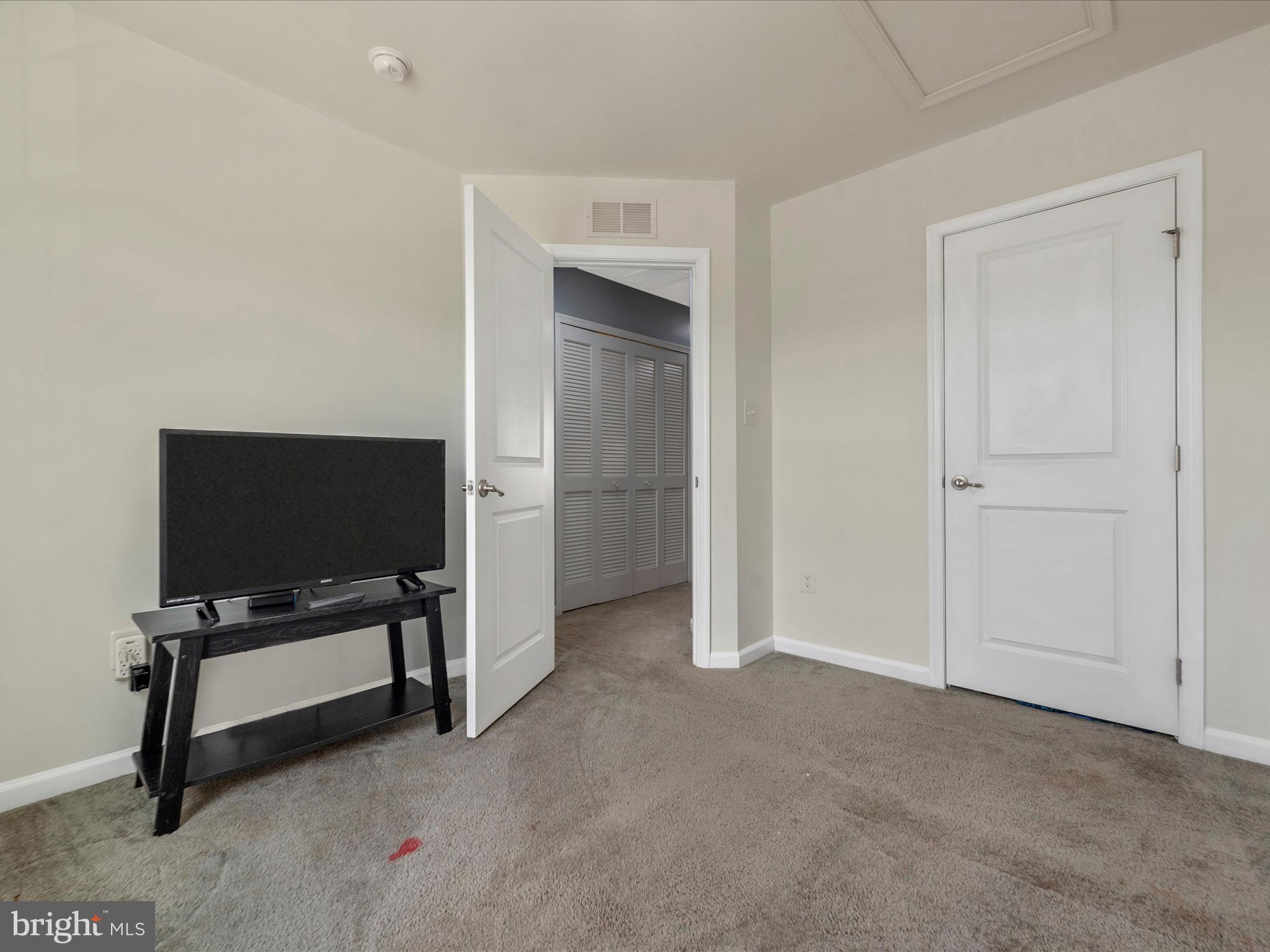 POTOMAC STATION - Residential