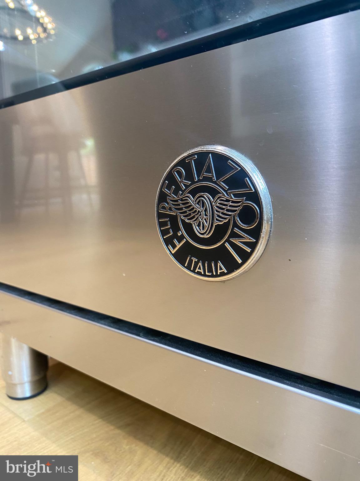 WAVERLY HILLS - Residential