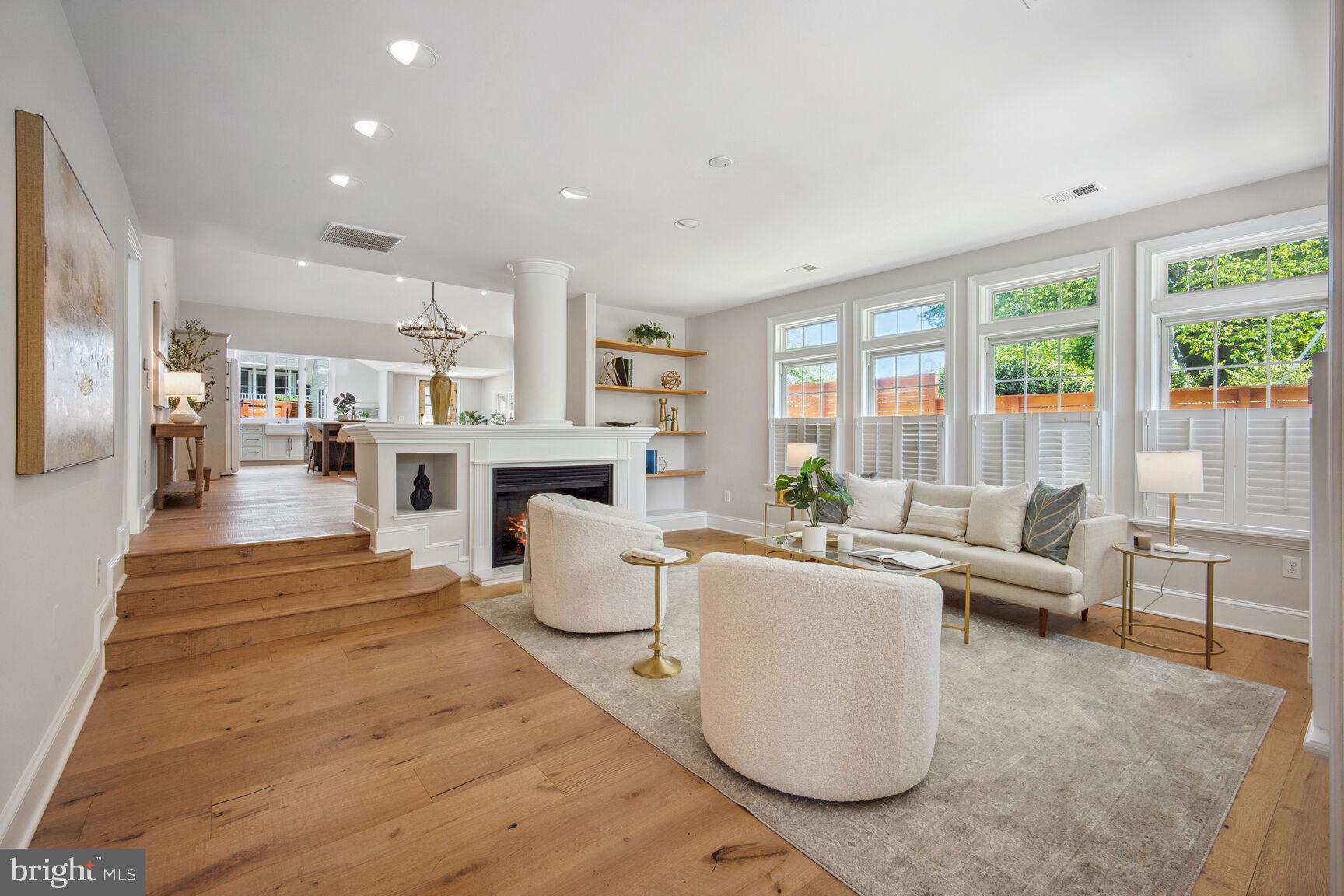 WAVERLY HILLS - Residential