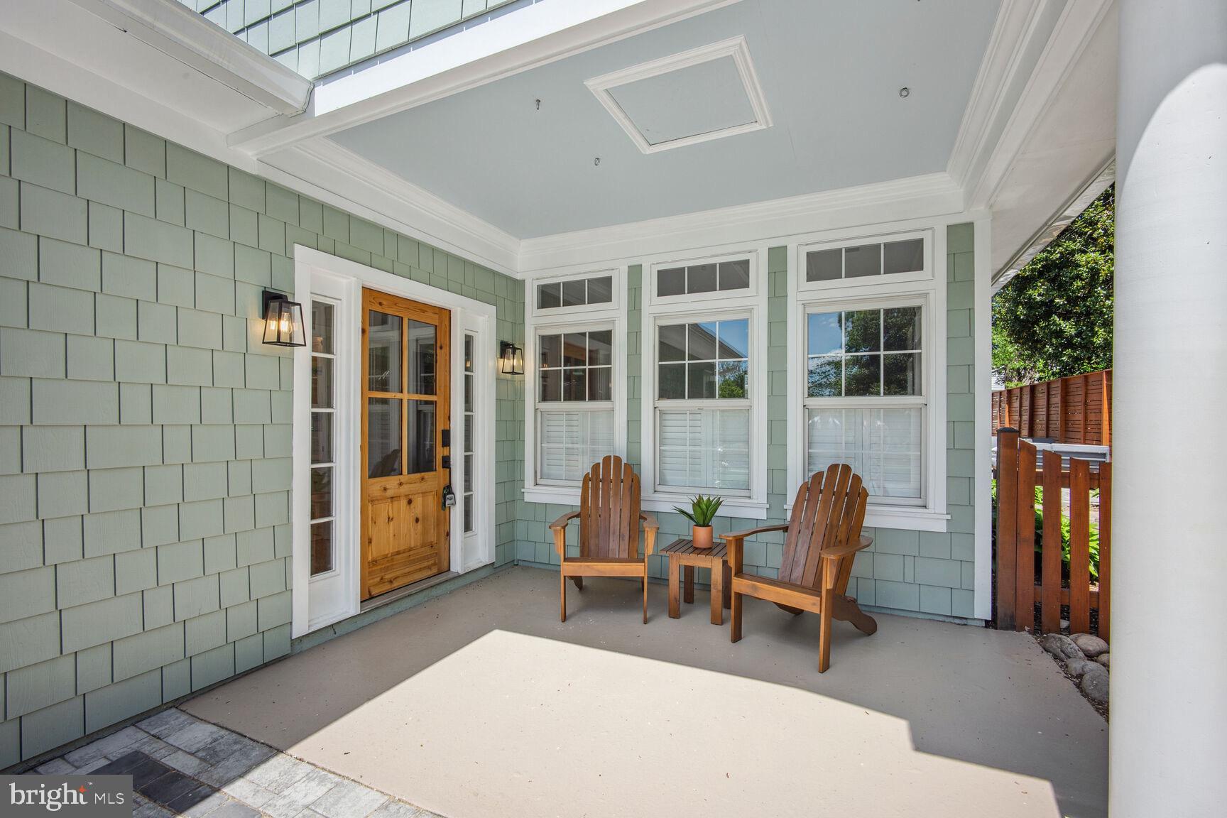 WAVERLY HILLS - Residential