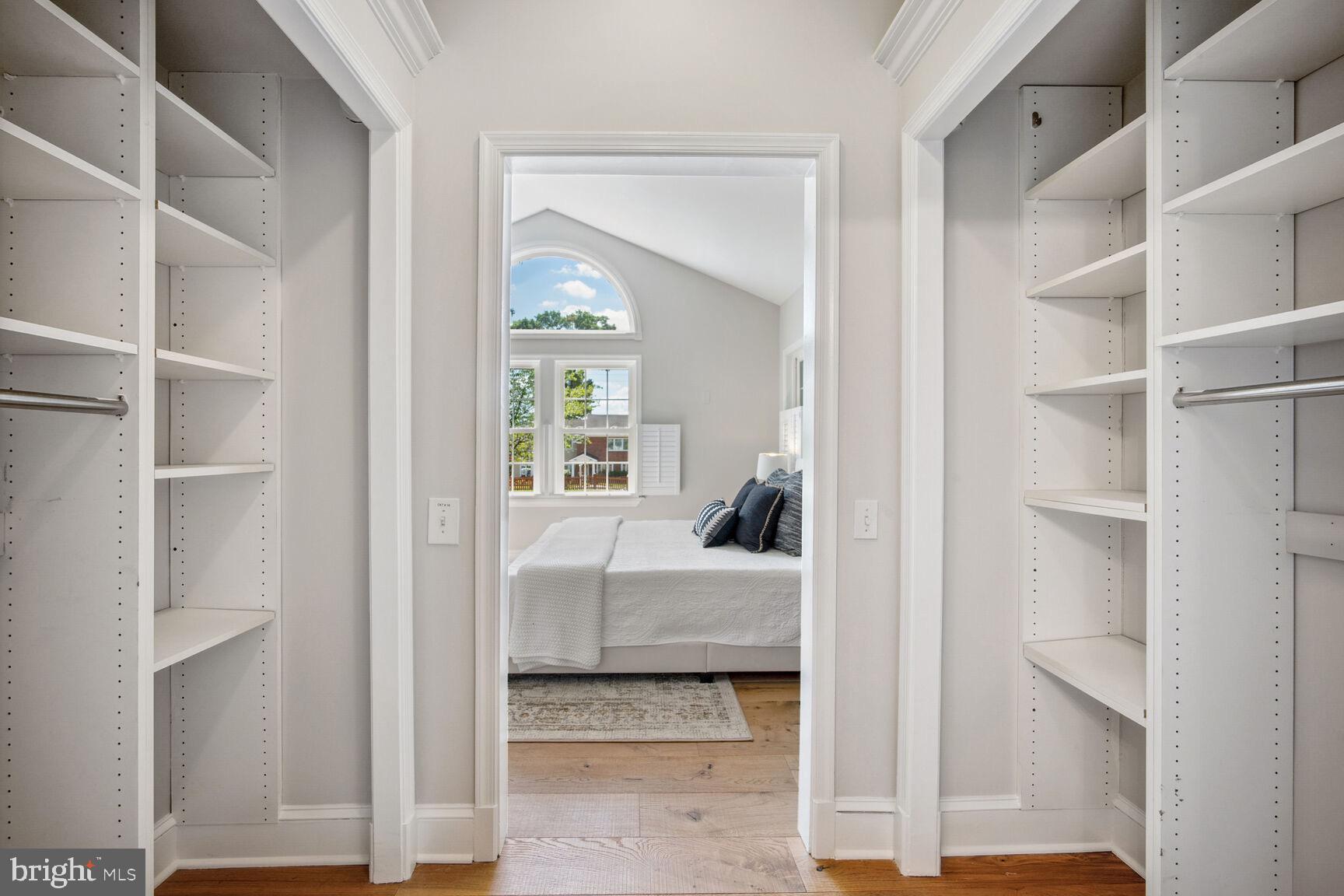 WAVERLY HILLS - Residential