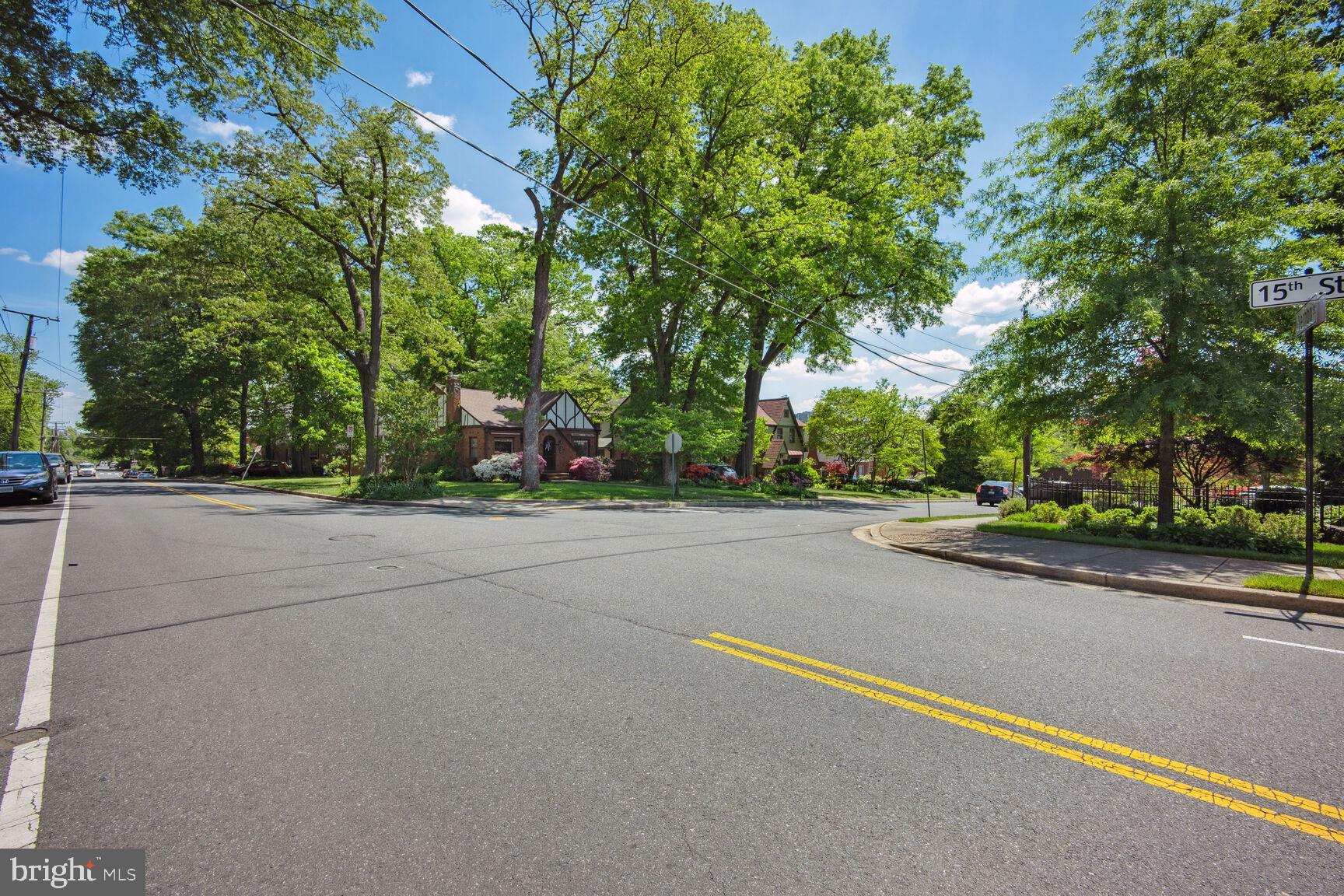 WAVERLY HILLS - Residential