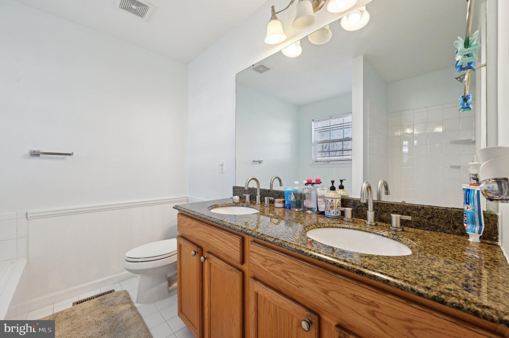 KINGS WOODS - Residential