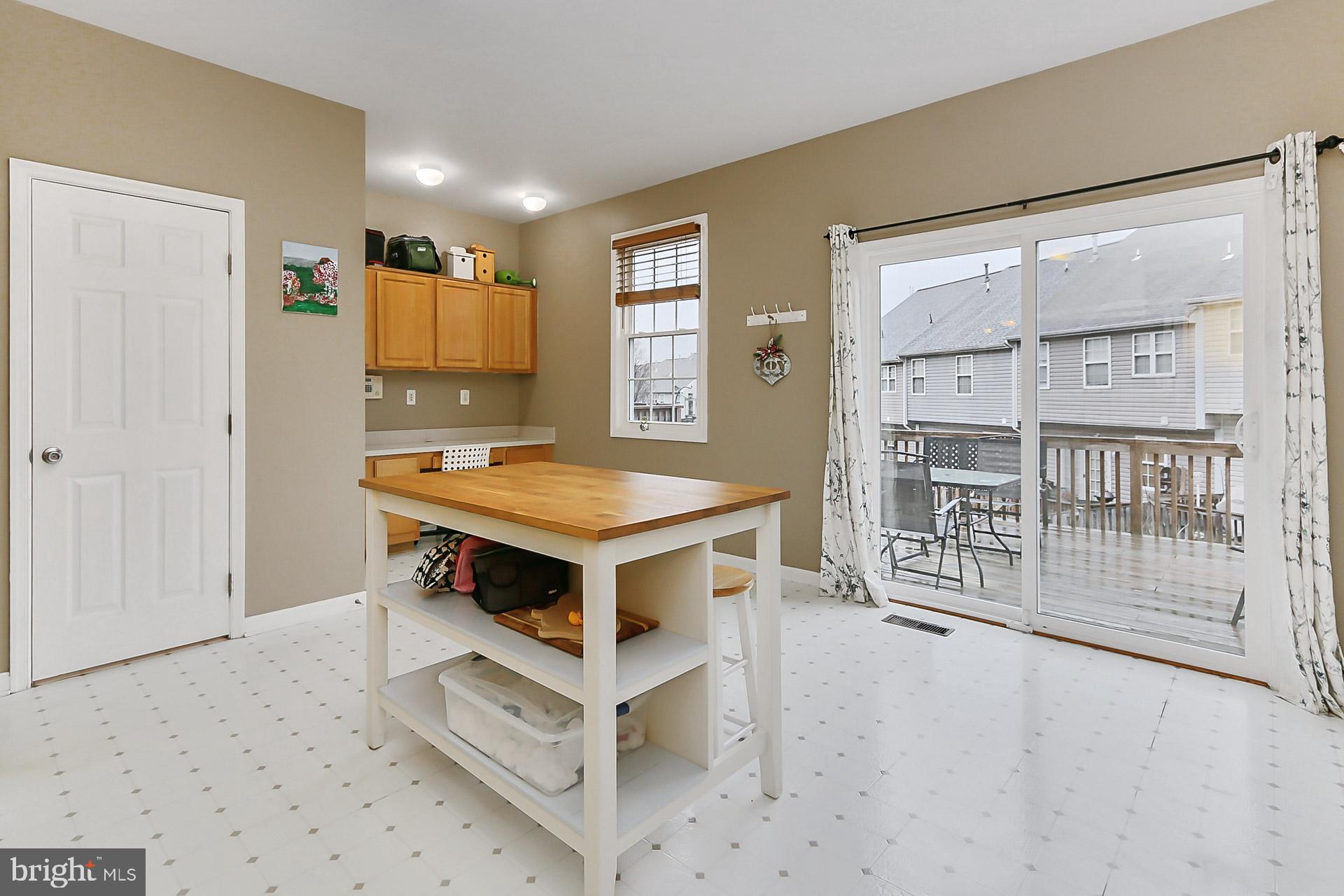 THE MEWS AT MENLOUGH - Residential