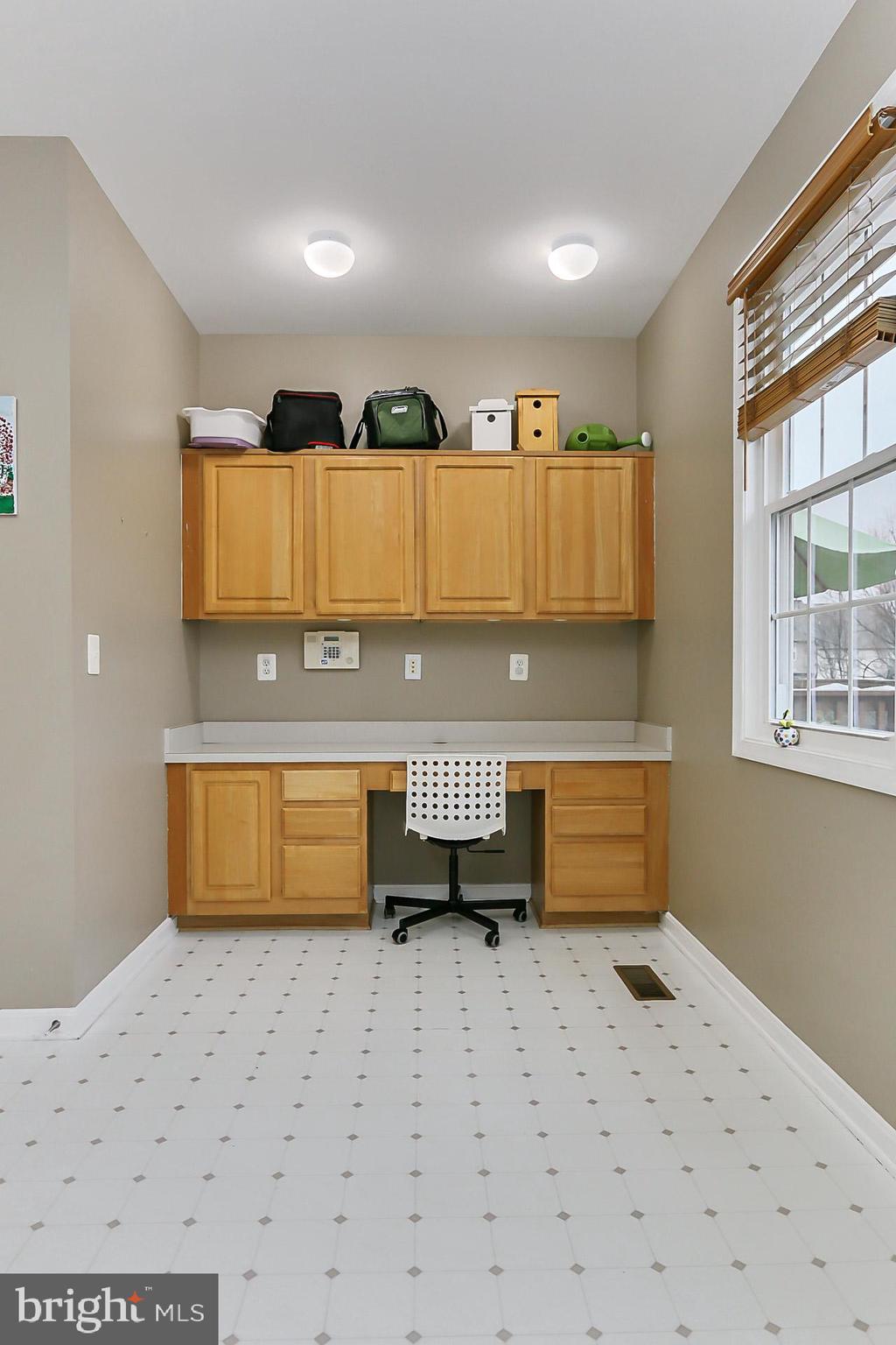 THE MEWS AT MENLOUGH - Residential