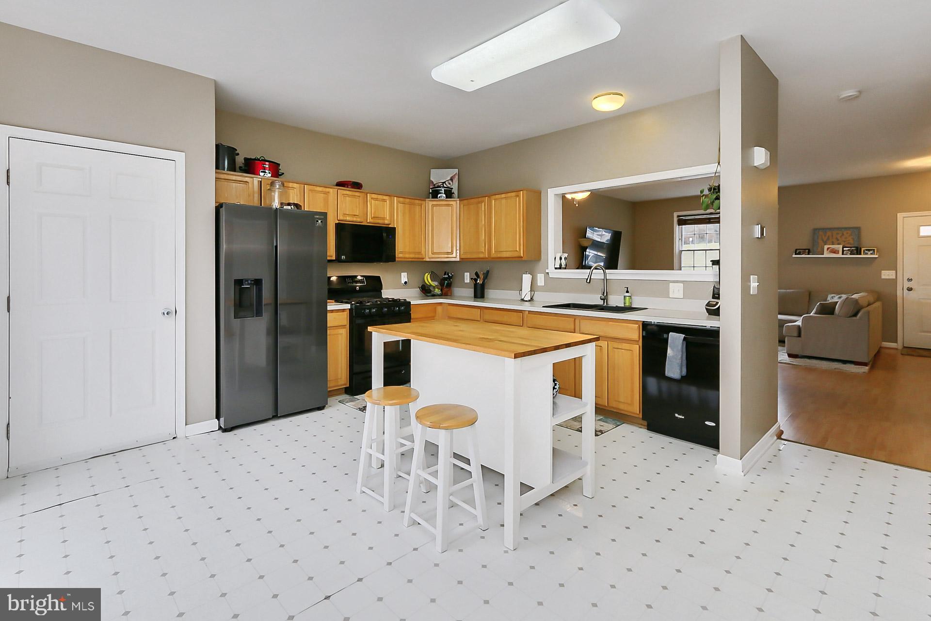 THE MEWS AT MENLOUGH - Residential