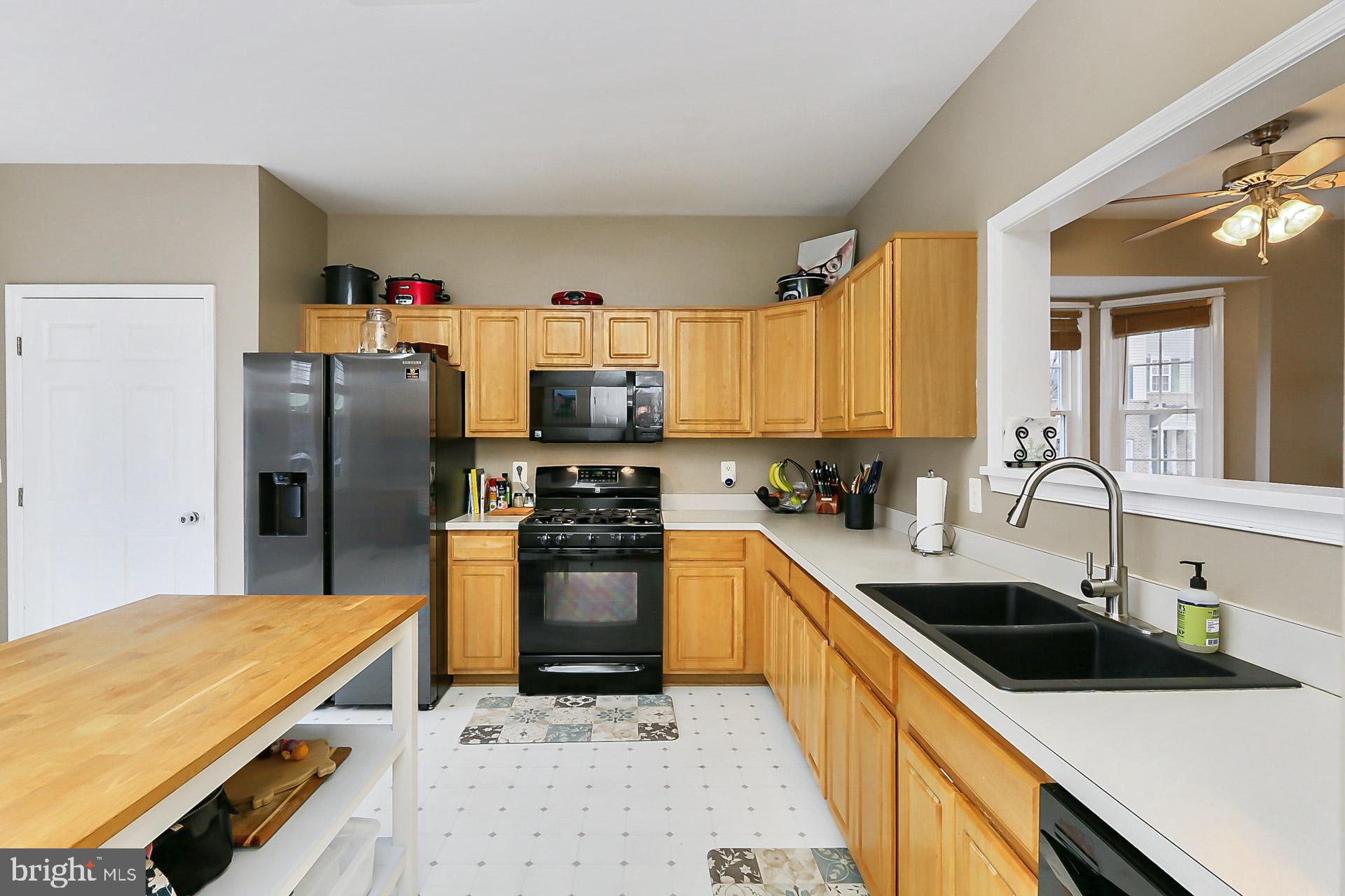 THE MEWS AT MENLOUGH - Residential