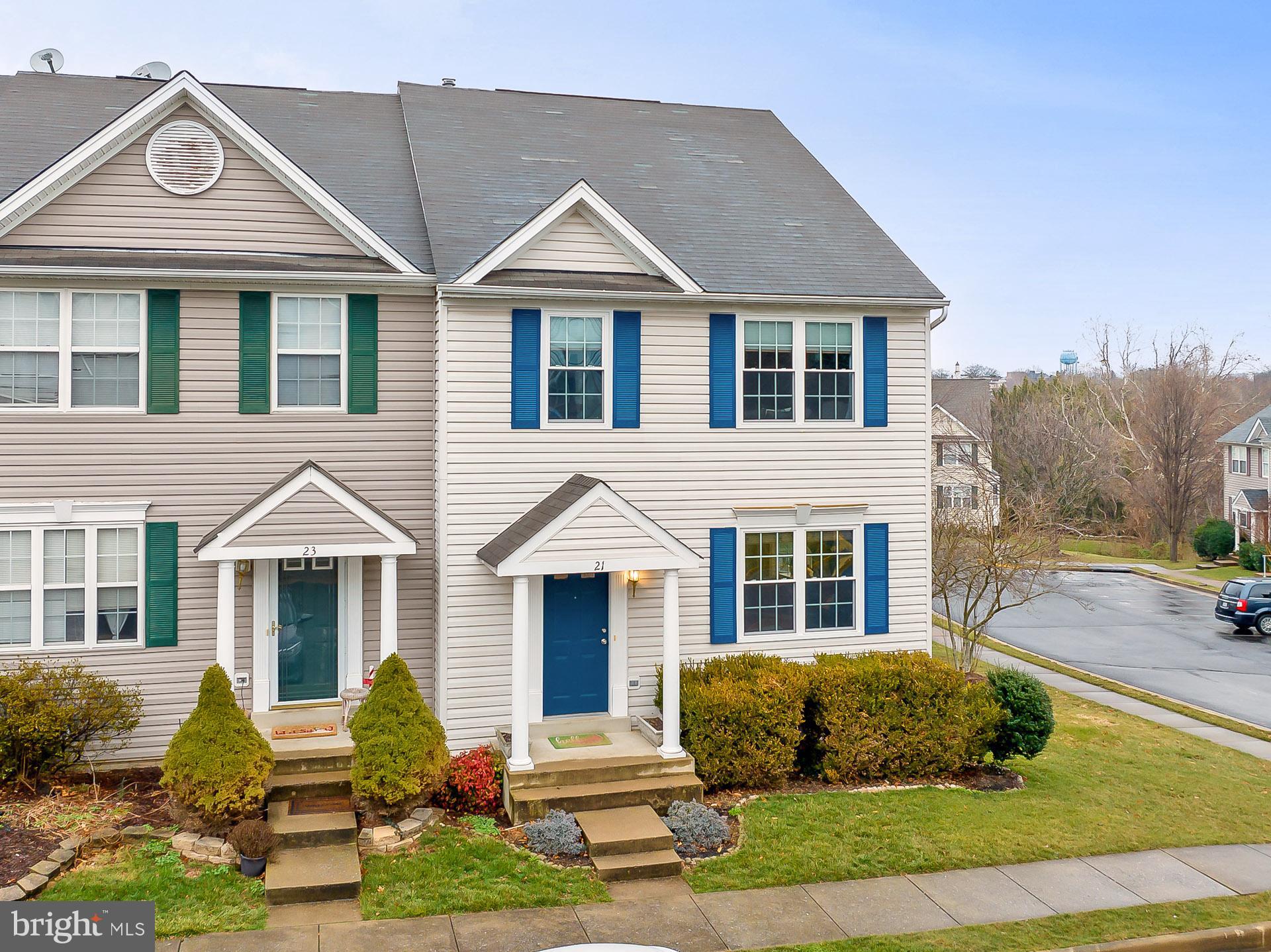 THE MEWS AT MENLOUGH - Residential