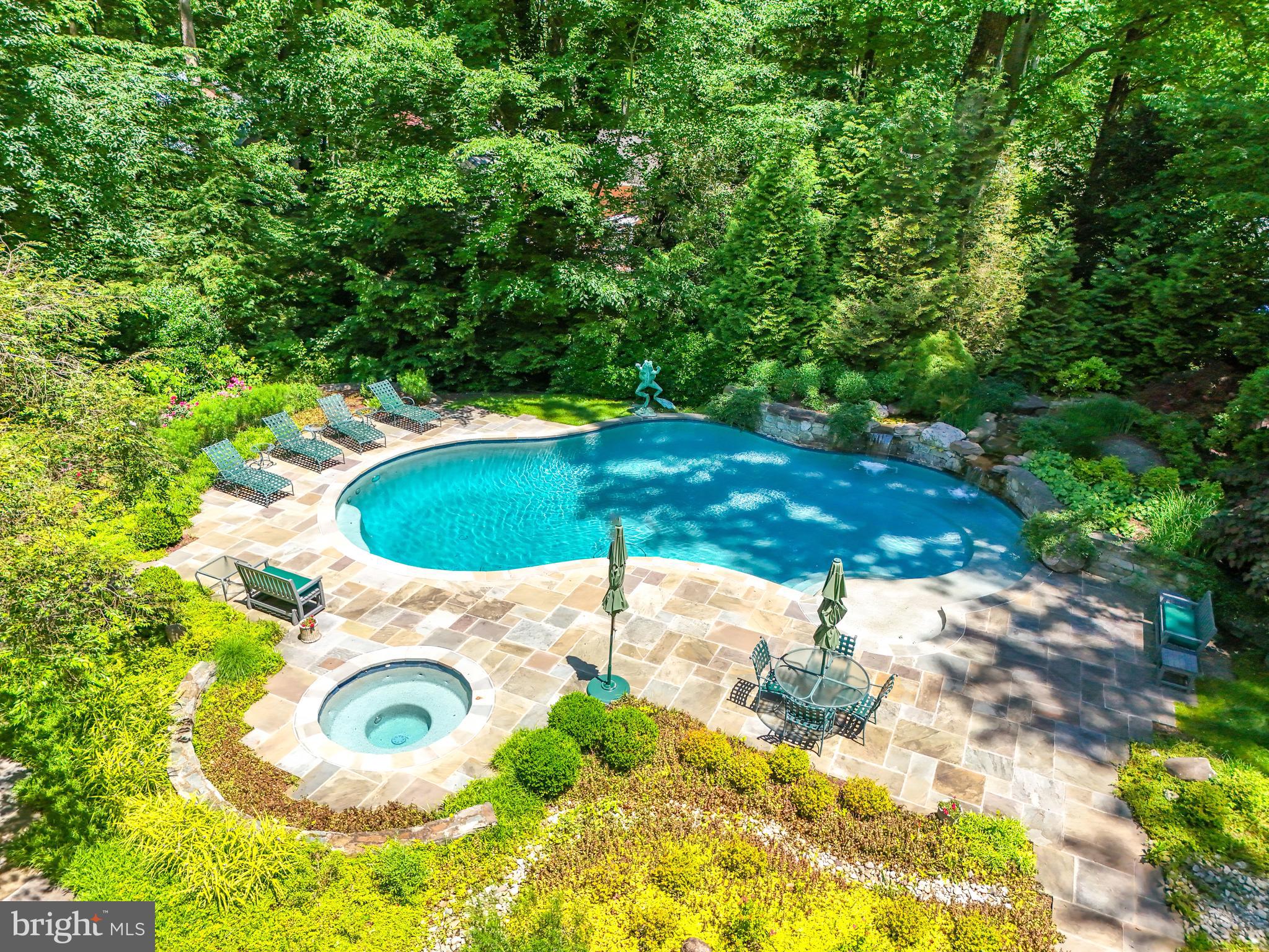 919 DOMINION RESERVE DRIVE