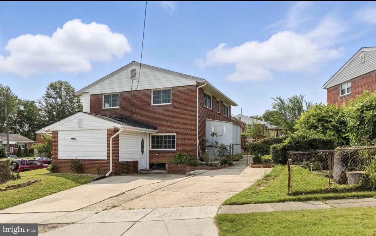 HYATTSVILLE - Residential Lease