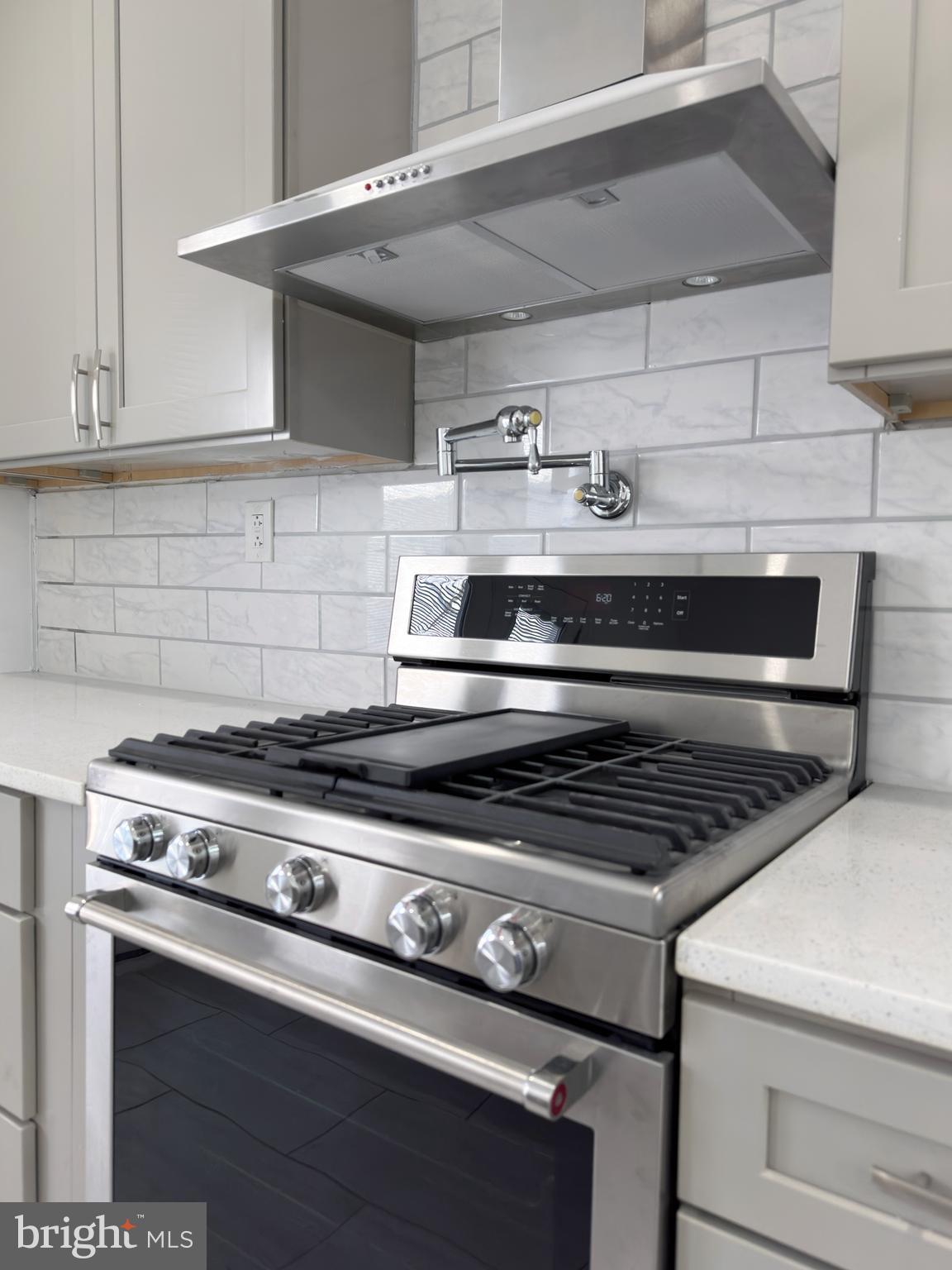 POINT BREEZE - Residential