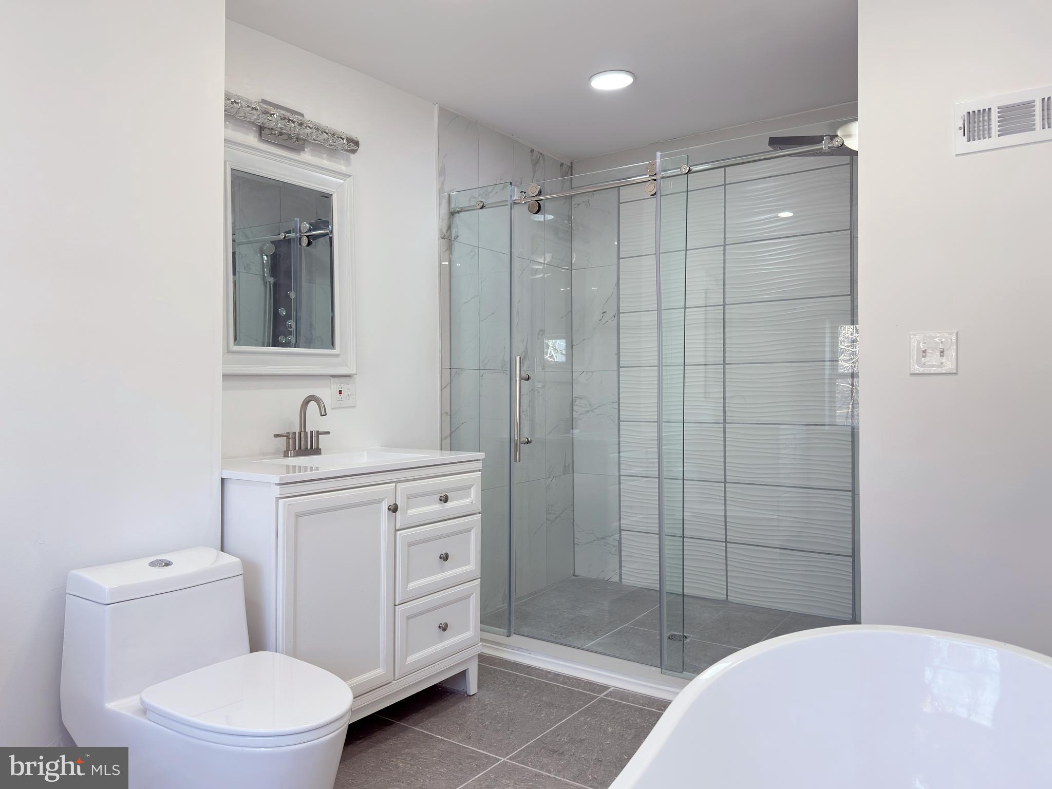 POINT BREEZE - Residential