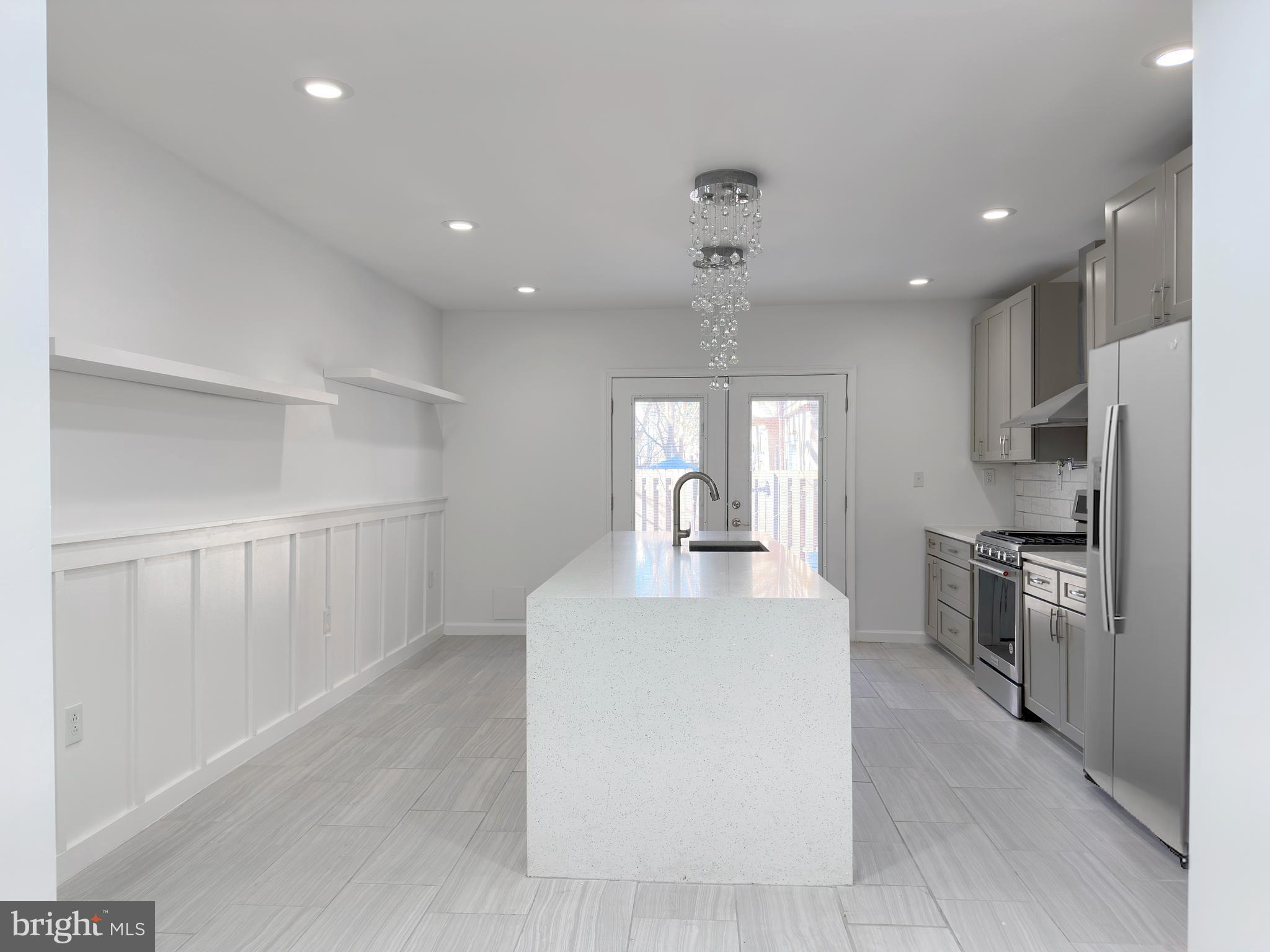 POINT BREEZE - Residential