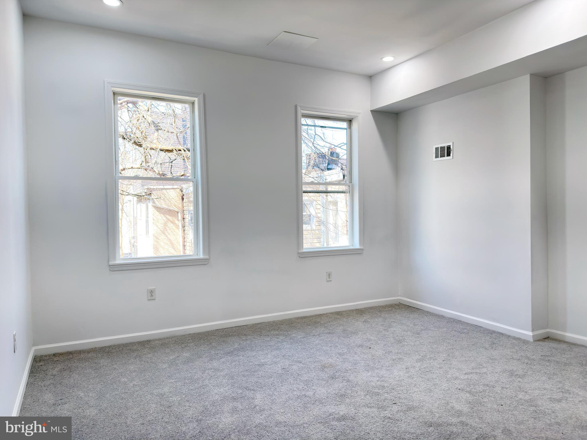 POINT BREEZE - Residential