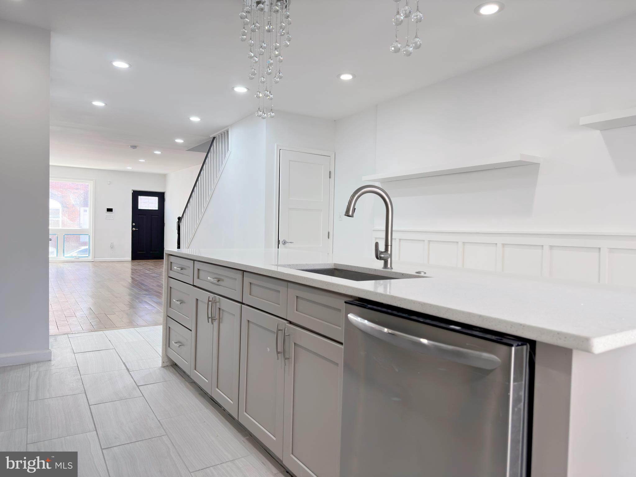 POINT BREEZE - Residential