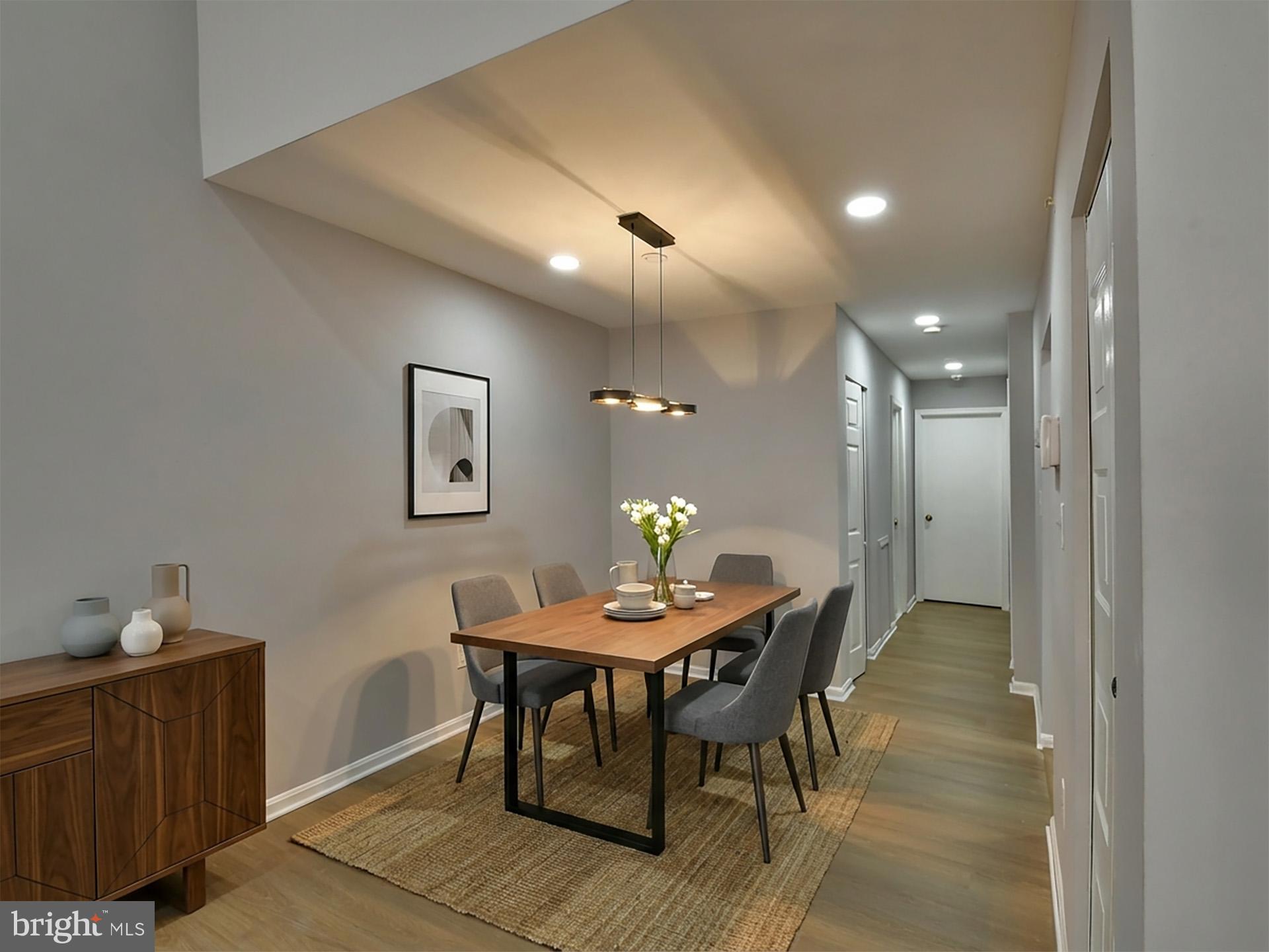 GLENSFORD CONDO - Residential Lease