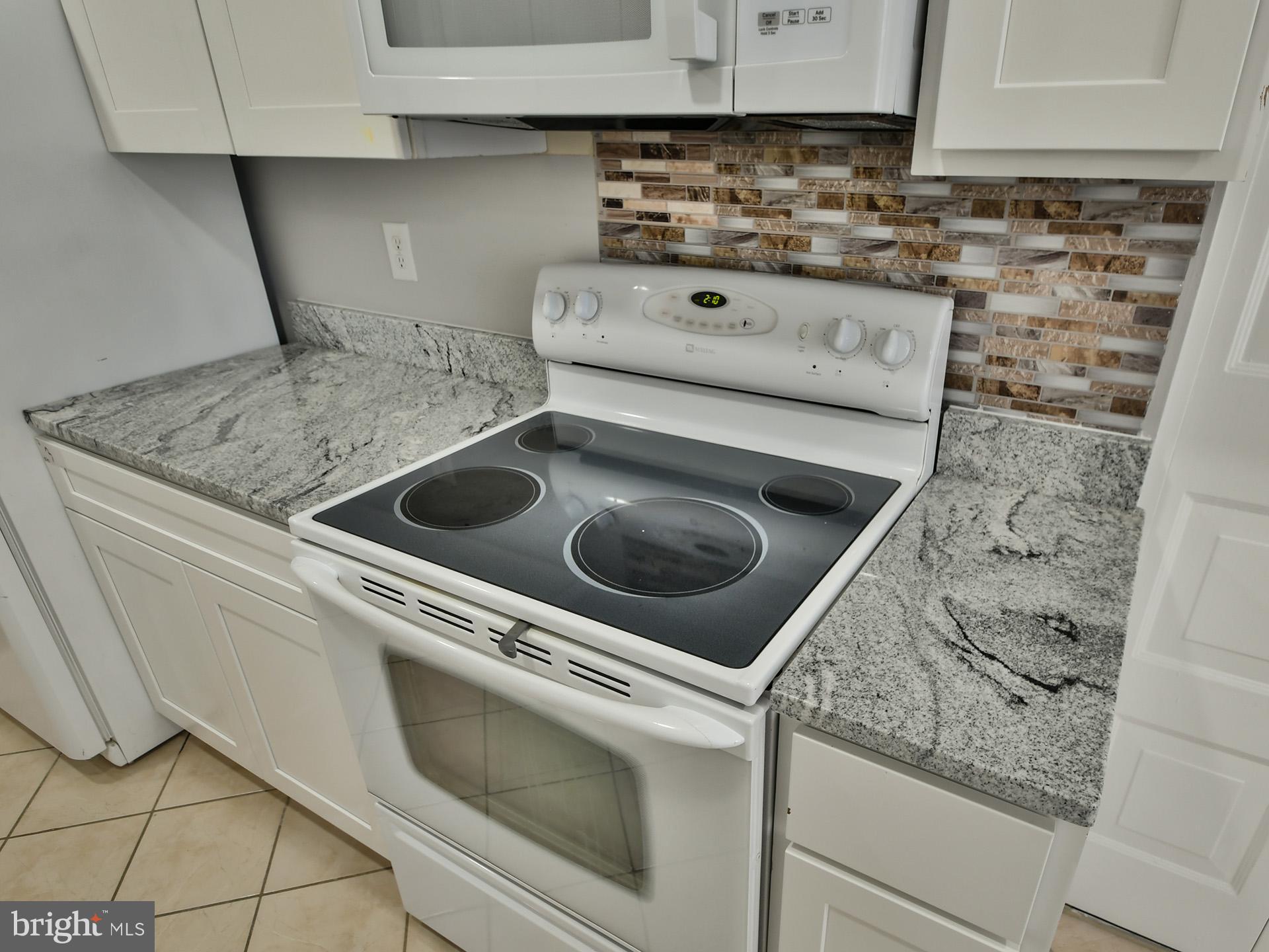 GLENSFORD CONDO - Residential Lease