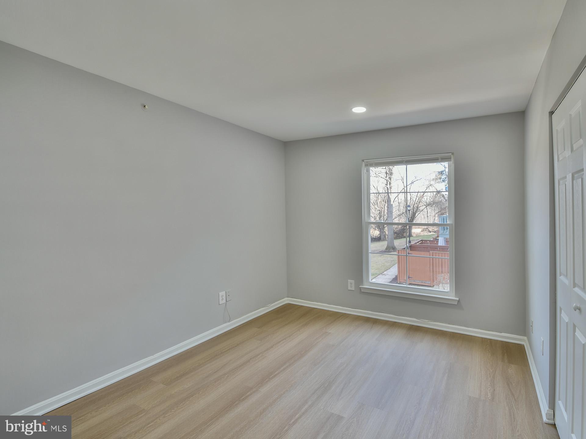 GLENSFORD CONDO - Residential Lease