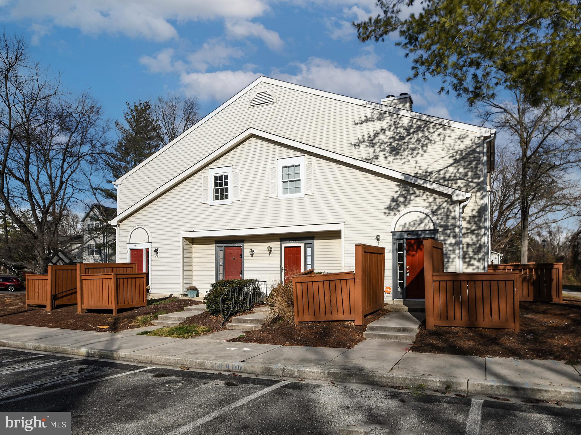 GLENSFORD CONDO - Residential Lease