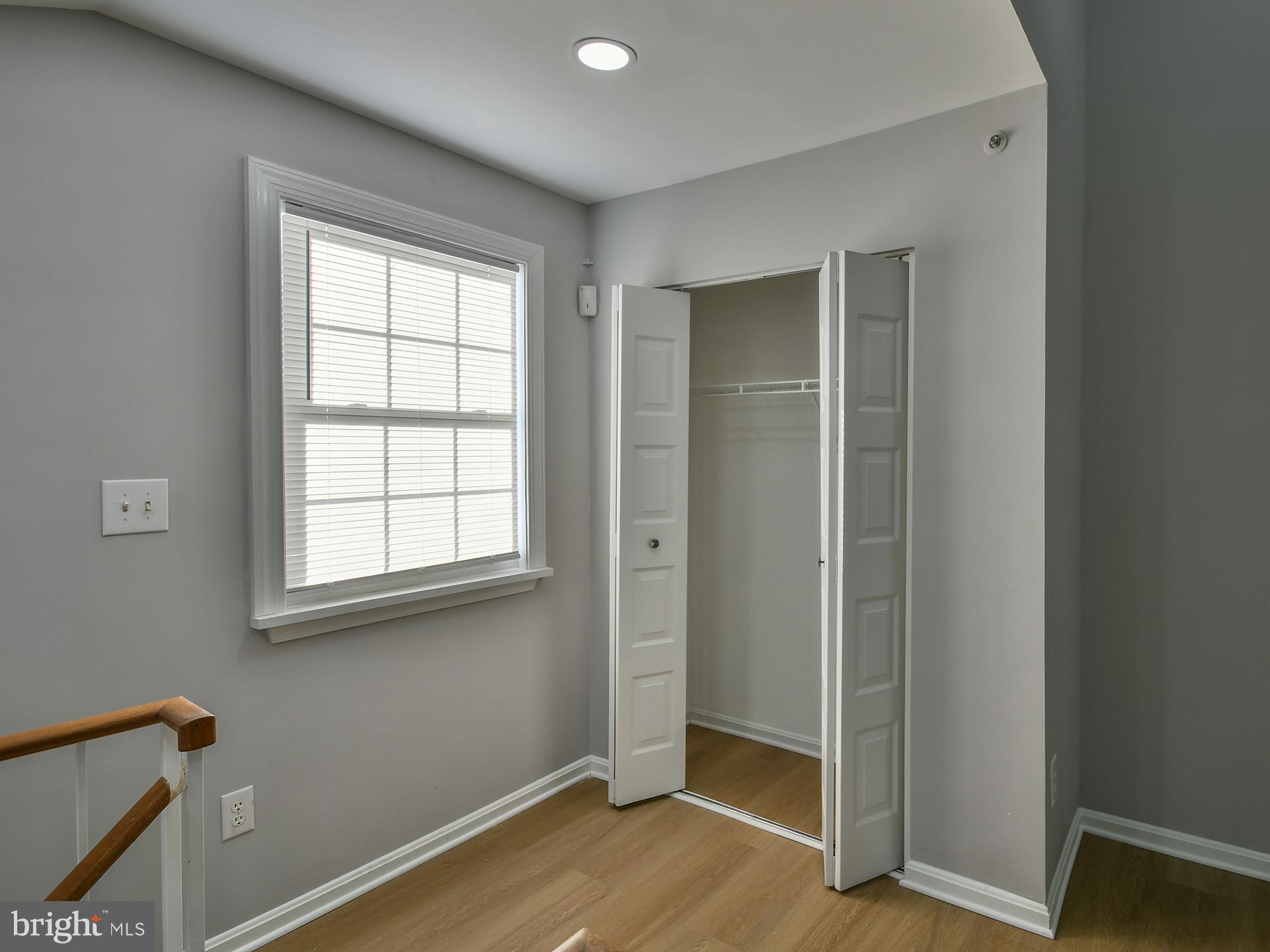 GLENSFORD CONDO - Residential Lease