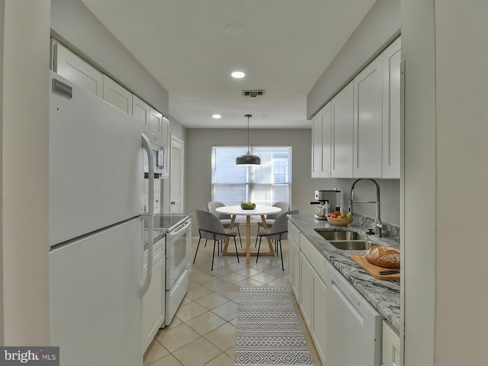 GLENSFORD CONDO - Residential Lease