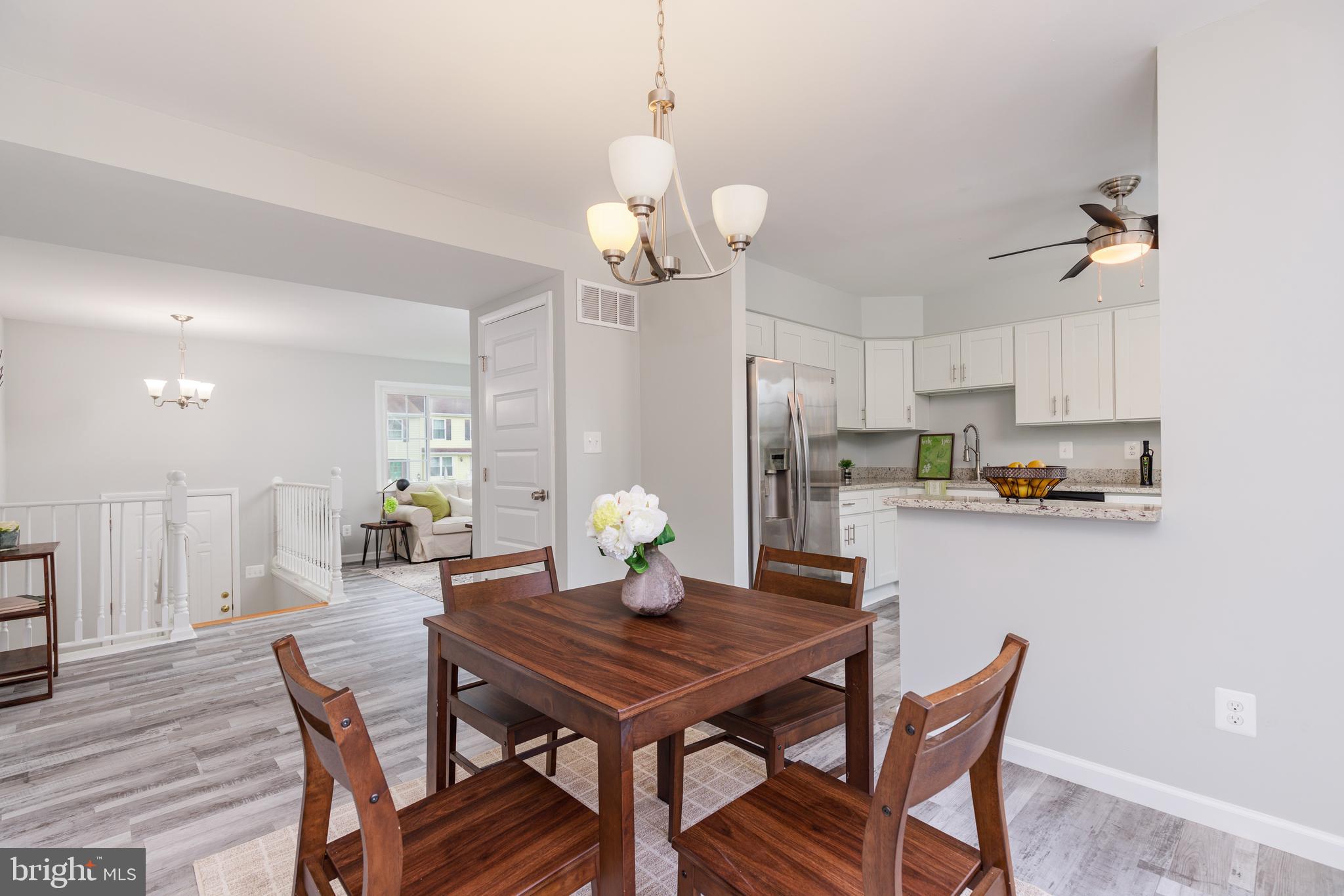 BRENTWOOD SQUARE - Residential