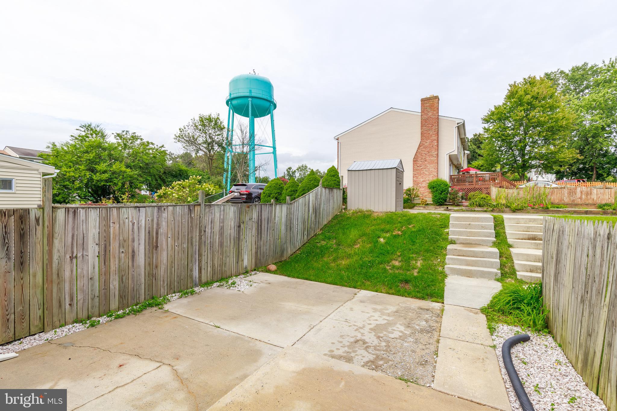 BRENTWOOD SQUARE - Residential