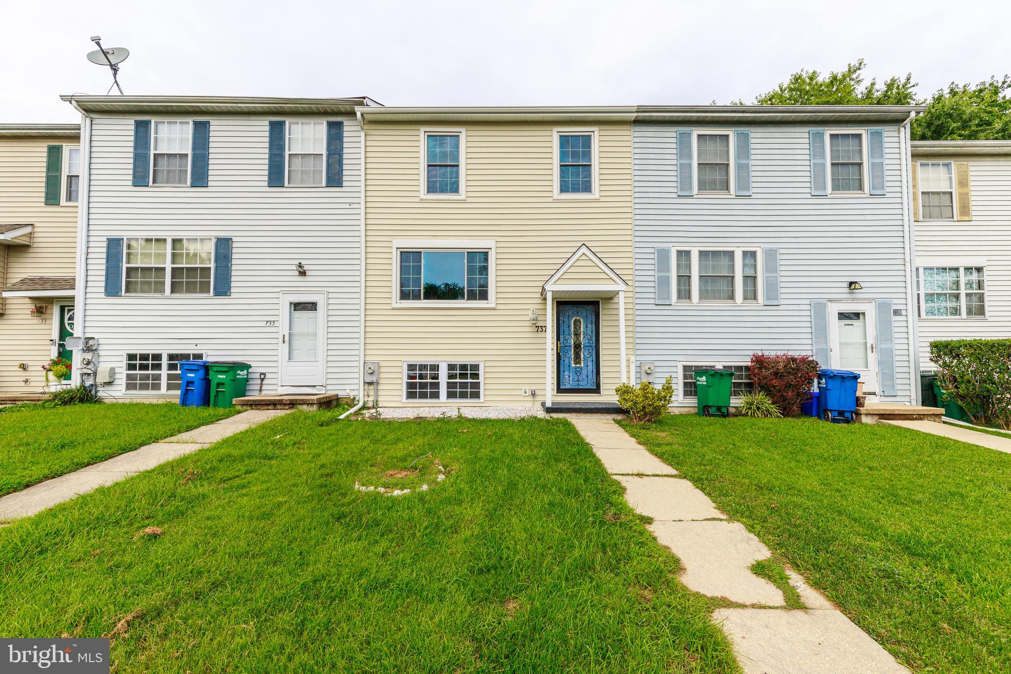 BRENTWOOD SQUARE - Residential