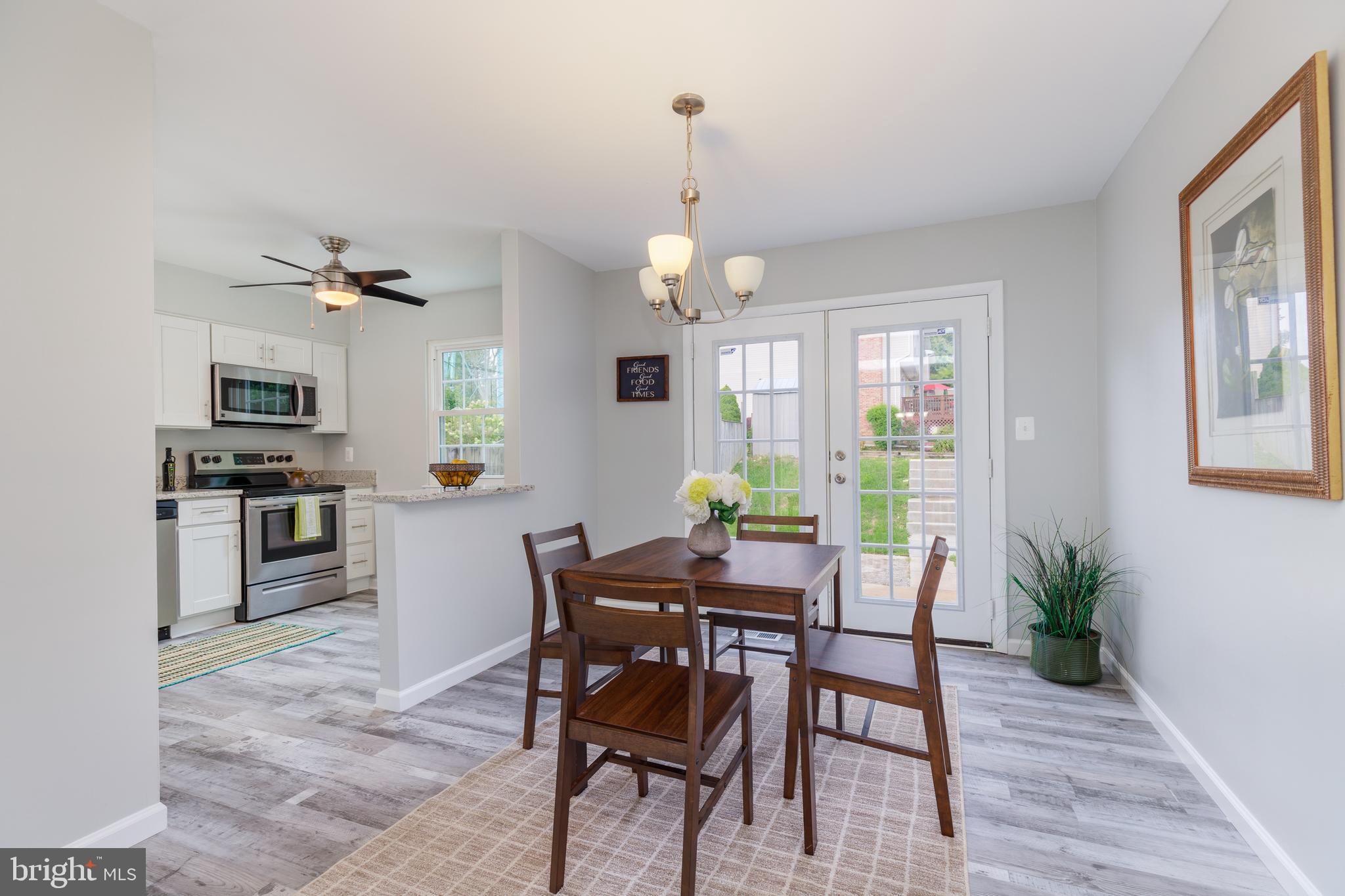 BRENTWOOD SQUARE - Residential