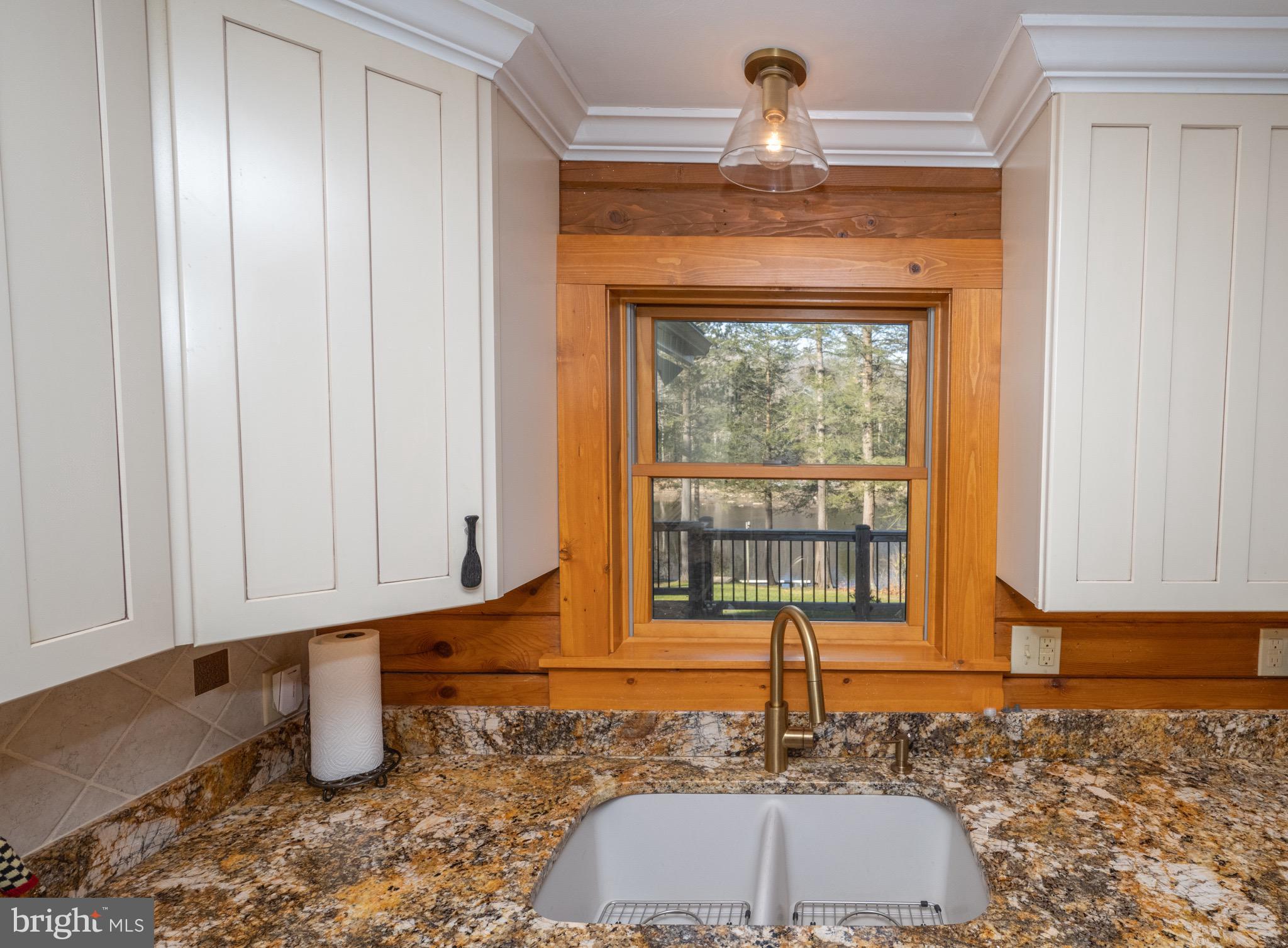 LAKE SHORE DRIVE - Residential