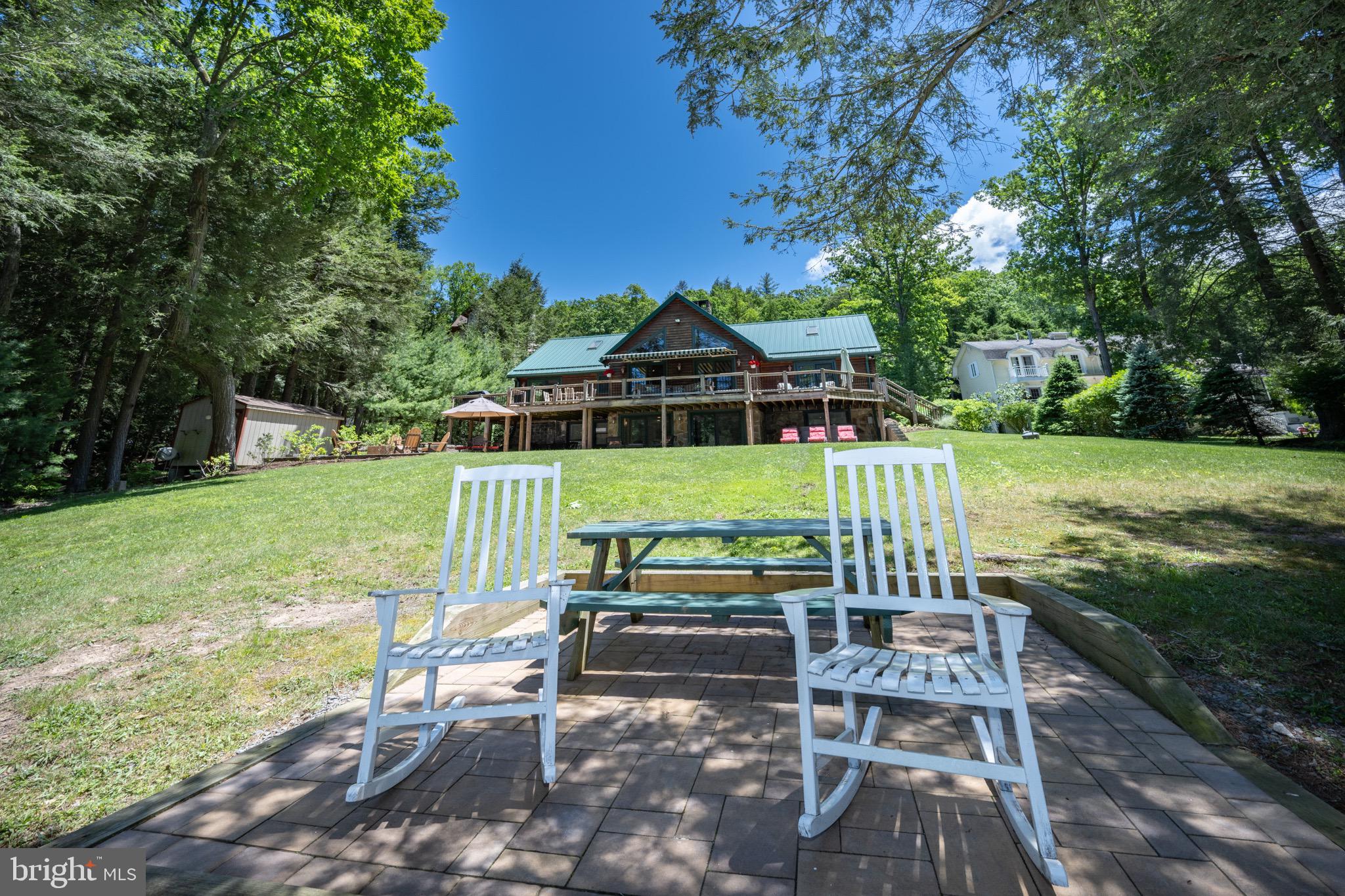LAKE SHORE DRIVE - Residential