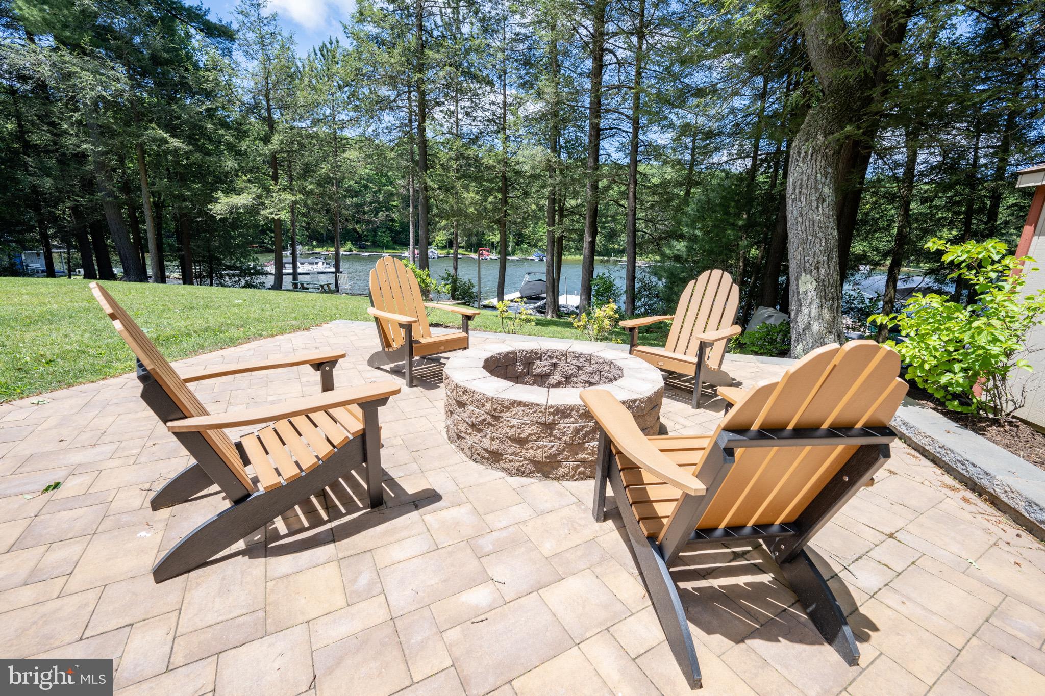 LAKE SHORE DRIVE - Residential