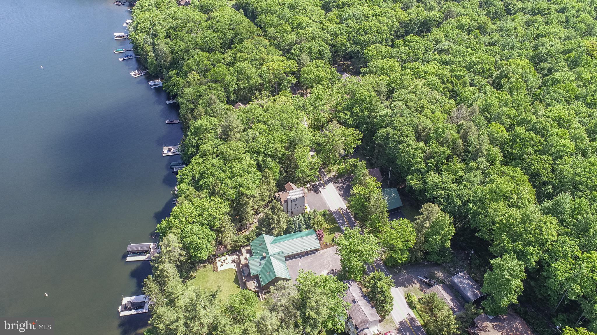 LAKE SHORE DRIVE - Residential